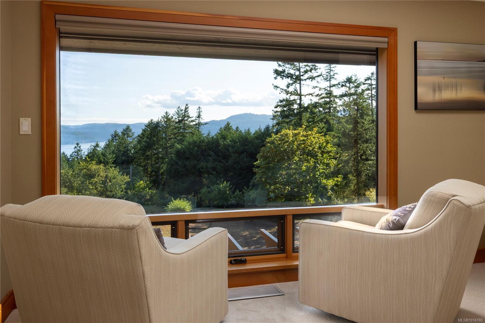 CENTRAL SAANICH, British Columbia, V8M 1S2, CA, 3 Bedrooms Bedrooms, ,Residential,For Sale,1950978