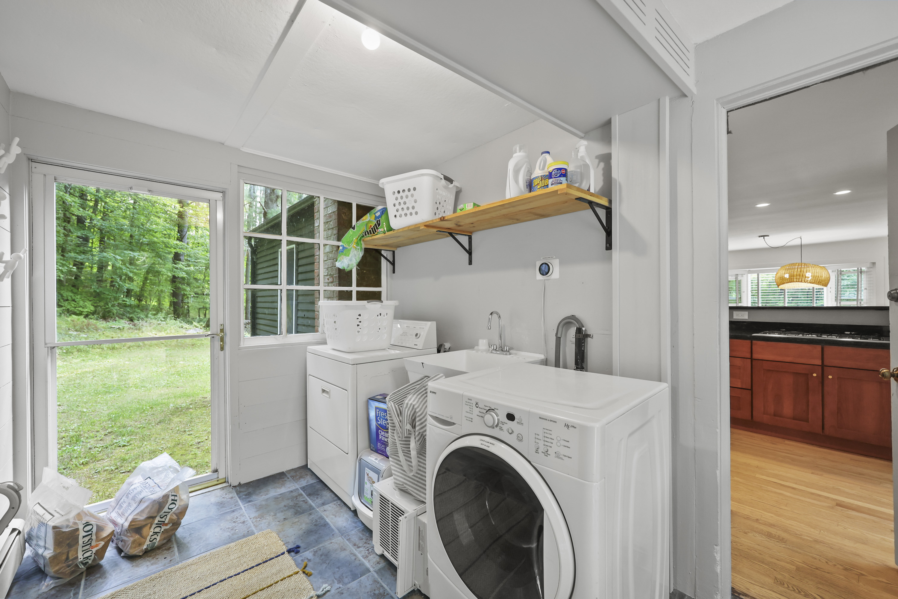  A Turnkey Berkshire Retreat Offering Style, Comfort, and an Exception Location - 物件實景