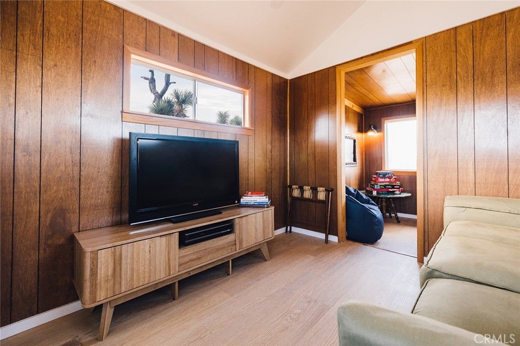 Yucca Valley, California, 92284, United States, 3 Bedrooms Bedrooms, ,2 BathroomsBathrooms,Residential,For Sale,1981322