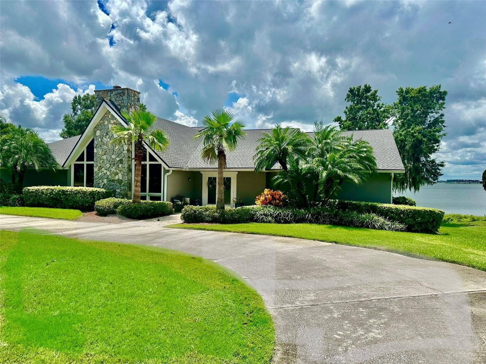 514 HILLSIDE DRIVE, AUBURNDALE, Florida, 33823, United States, 5 Bedrooms Bedrooms, ,5 BathroomsBathrooms,Residential,For Sale,514 HILLSIDE DRIVE,1426912