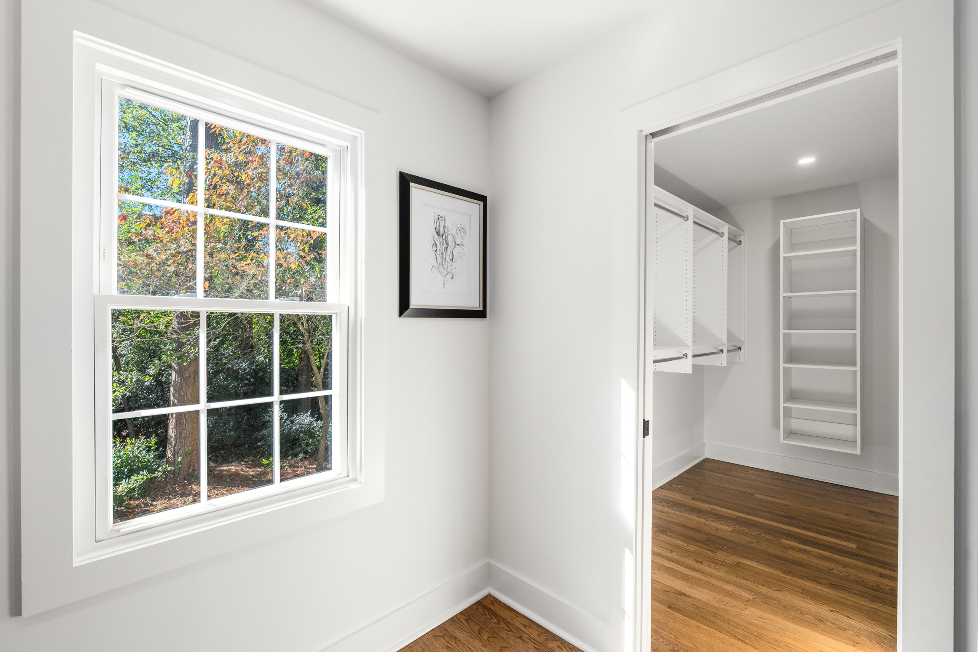  Completely Renovated 1950s Cottage in the Heart of Smyrna