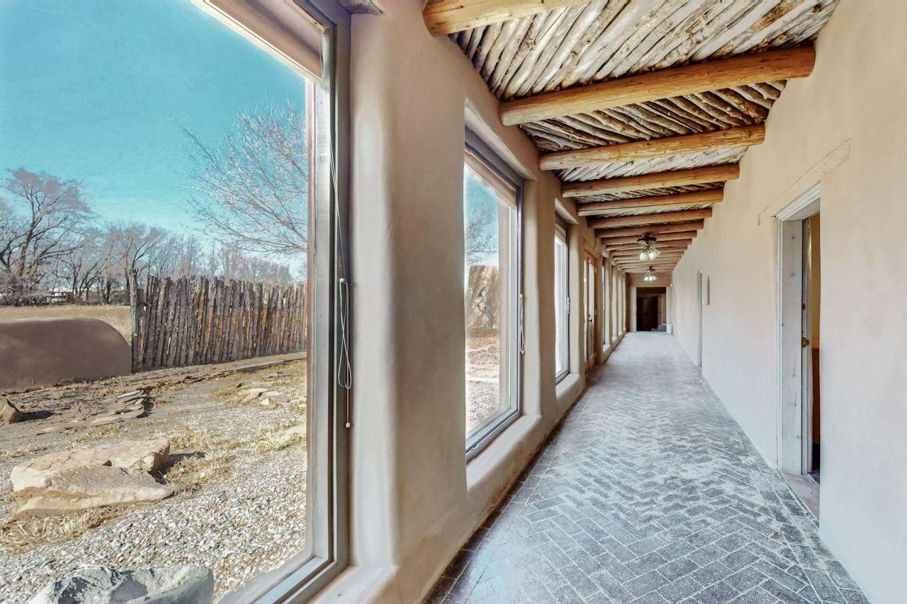Espanola, New Mexico, 87532, United States, 5 Bedrooms Bedrooms, ,3 BathroomsBathrooms,Residential,For Sale,1762184