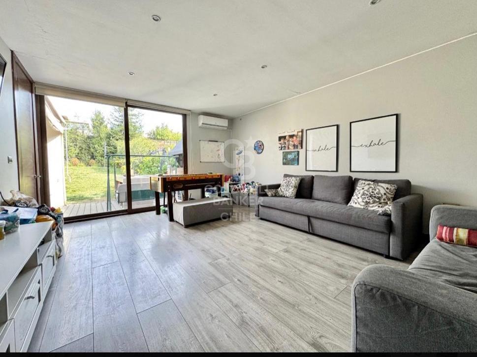 Lo Barnechea, Chile, 4 Bedrooms Bedrooms, ,4 BathroomsBathrooms,Residential,For Sale,1948613