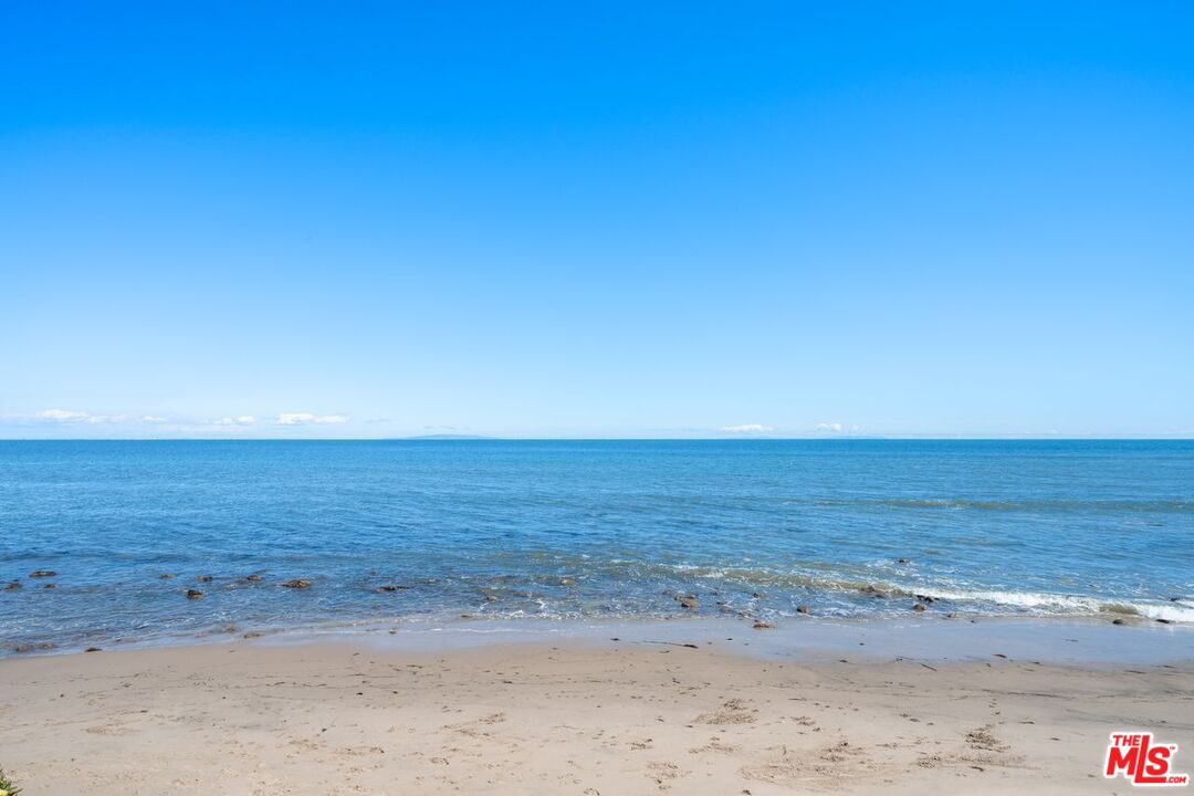 Malibu, California, 90265, United States, 1 Bedroom Bedrooms, ,1 BathroomBathrooms,Residential,For Sale,1840451