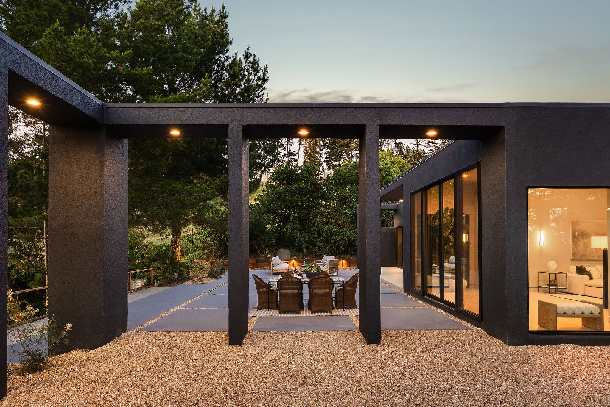  5645 Bacon Road - 物件實景