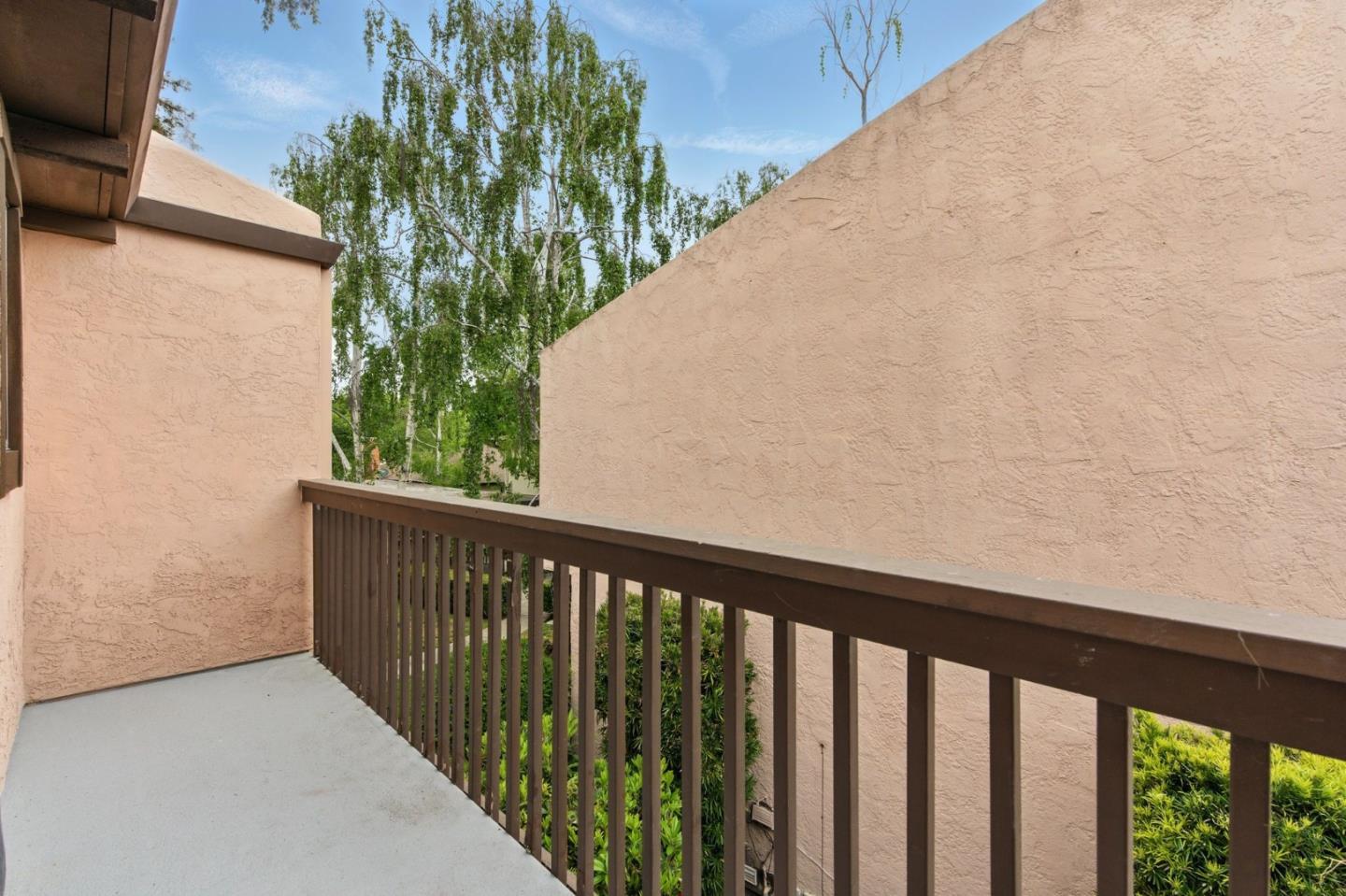 Redwood City, California, 94061, United States, 2 Bedrooms Bedrooms, ,2 BathroomsBathrooms,Residential,For Sale,1939349