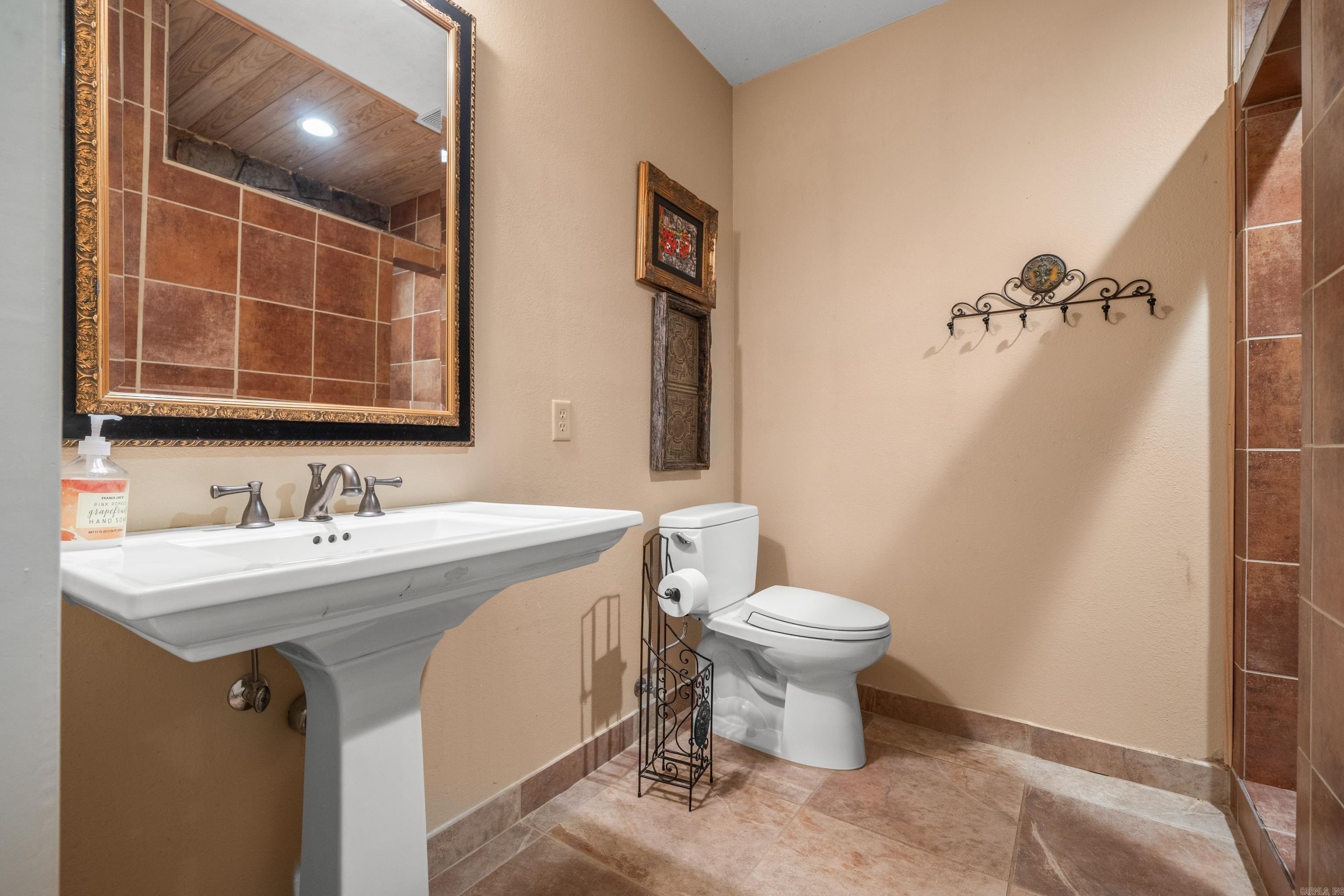 Hot Springs, Arkansas, 71913, United States, 8 Bedrooms Bedrooms, ,6 BathroomsBathrooms,Residential,For Sale,1826184