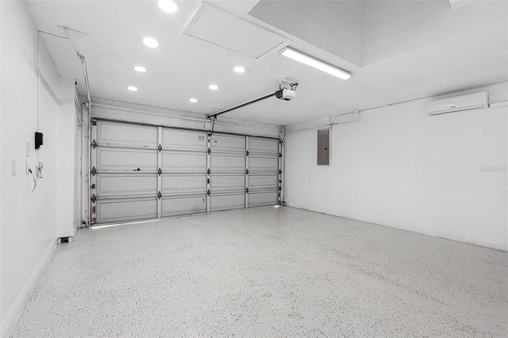 Tampa, Florida, 33615, United States, 3 Bedrooms Bedrooms, ,2 BathroomsBathrooms,Residential,For Sale,1944796