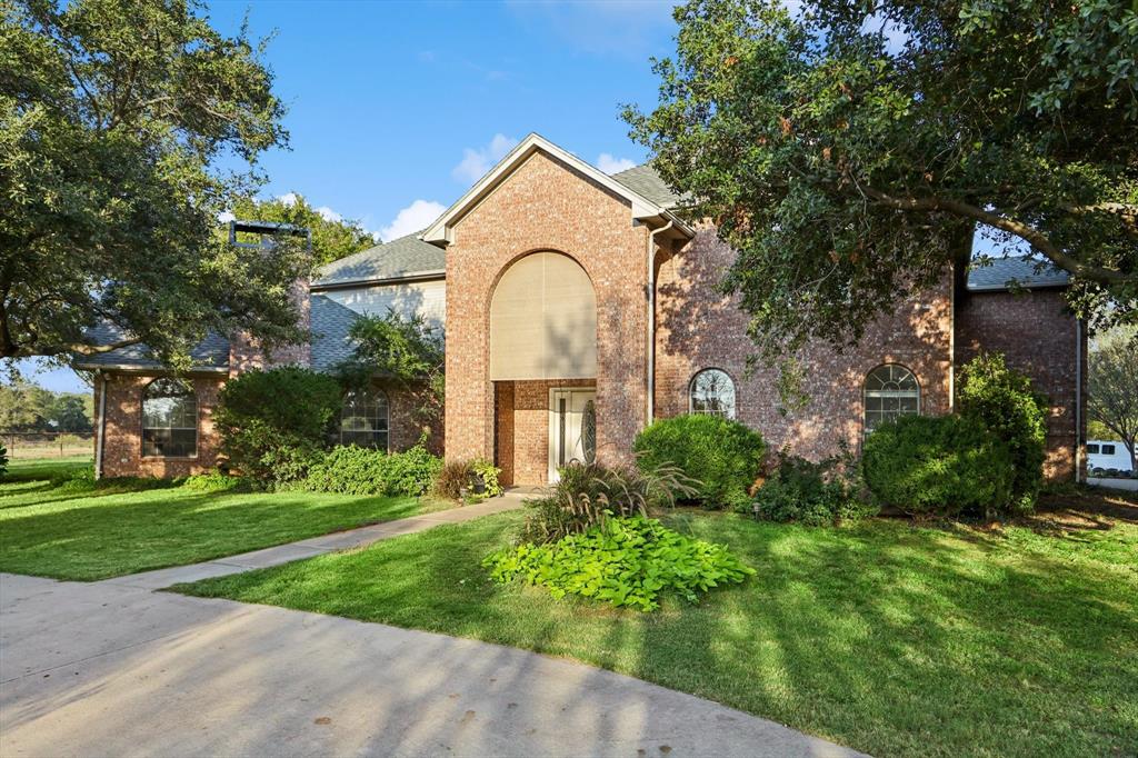 Pilot Point, Texas, 76258, United States, 4 Bedrooms Bedrooms, ,4 BathroomsBathrooms,Residential,For Sale,1974157