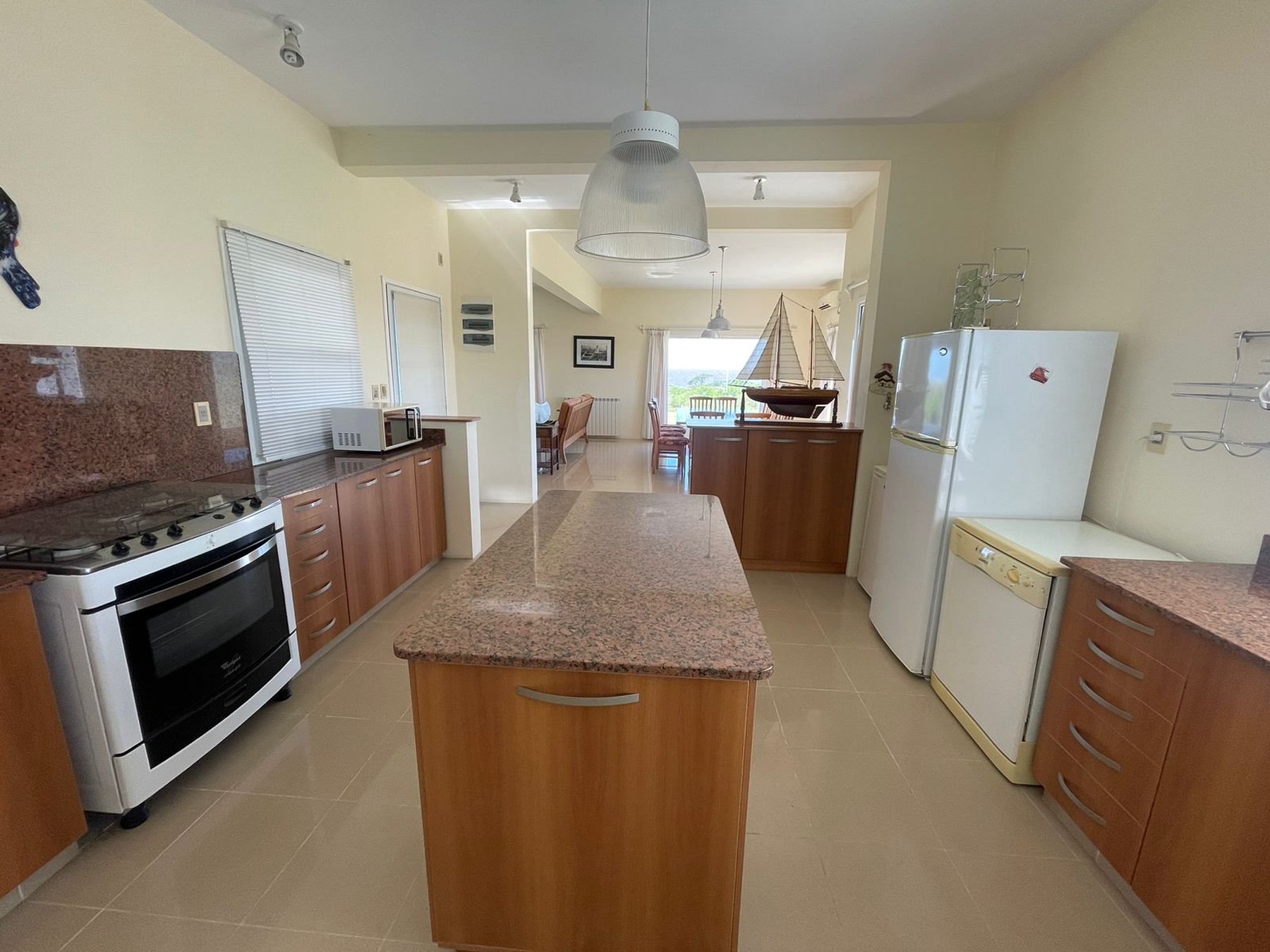 Riverfront Country Estate with Agricultural & Tourism Potential - 物件實景