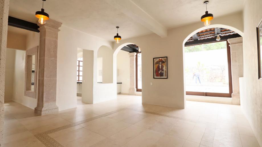Pátzcuaro, Michoacán de Ocampo, 61606, Mexico, 5 Bedrooms Bedrooms, ,3 BathroomsBathrooms,Residential,For Sale,1729660