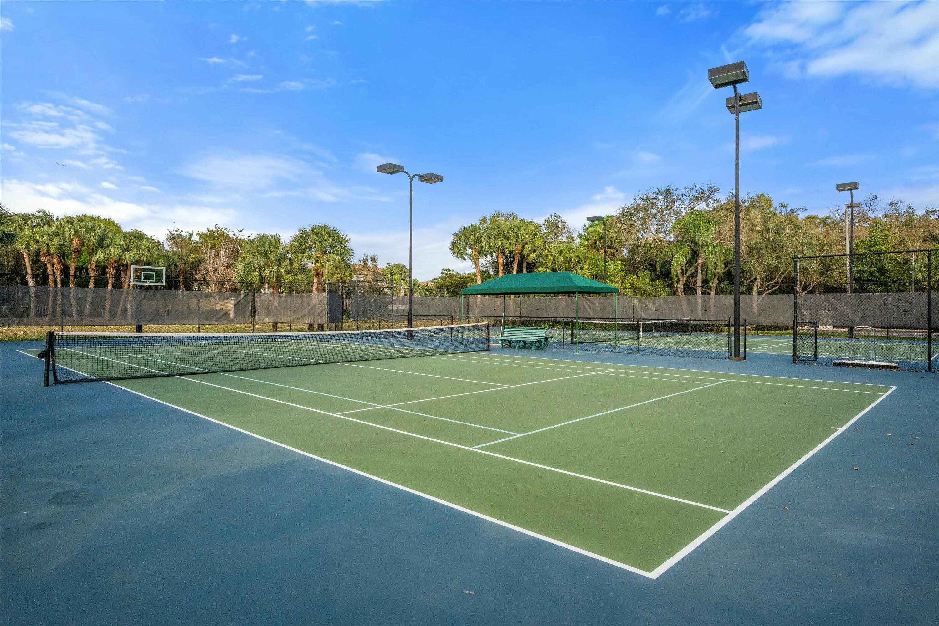  1386 Beacon Circle - 物件實景