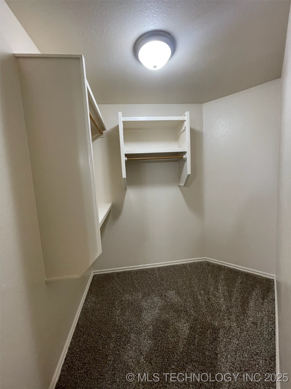 Tahlequah, Oklahoma, 74464, United States, 6 Bedrooms Bedrooms, ,8 BathroomsBathrooms,Residential,For Sale,1932775