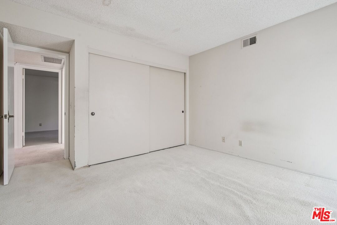 Pacific Palisades, California, 90272, United States, 4 Bedrooms Bedrooms, ,3 BathroomsBathrooms,Residential,For Sale,1989608