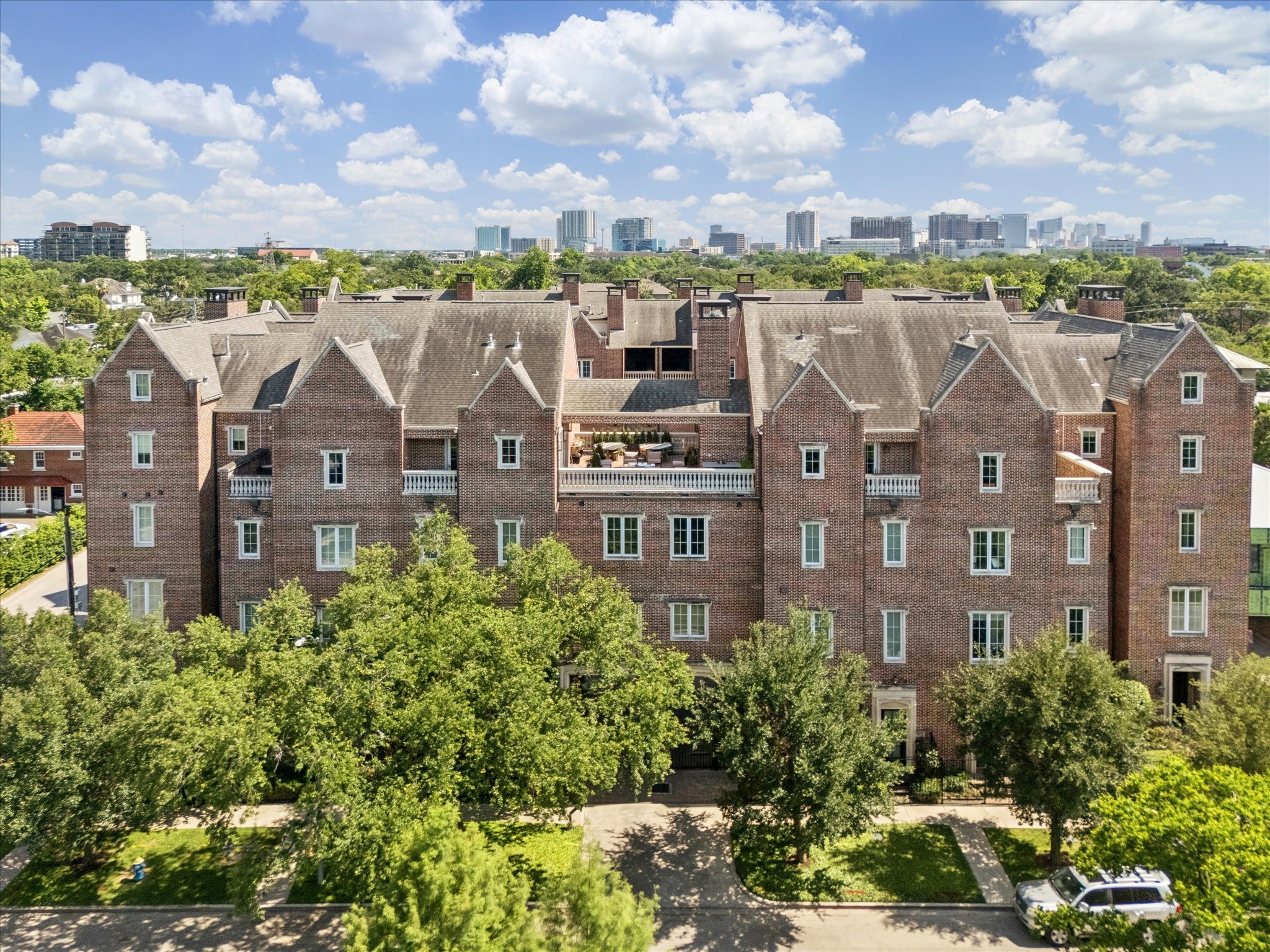  415 Lovett Boulevard E - 物件實景