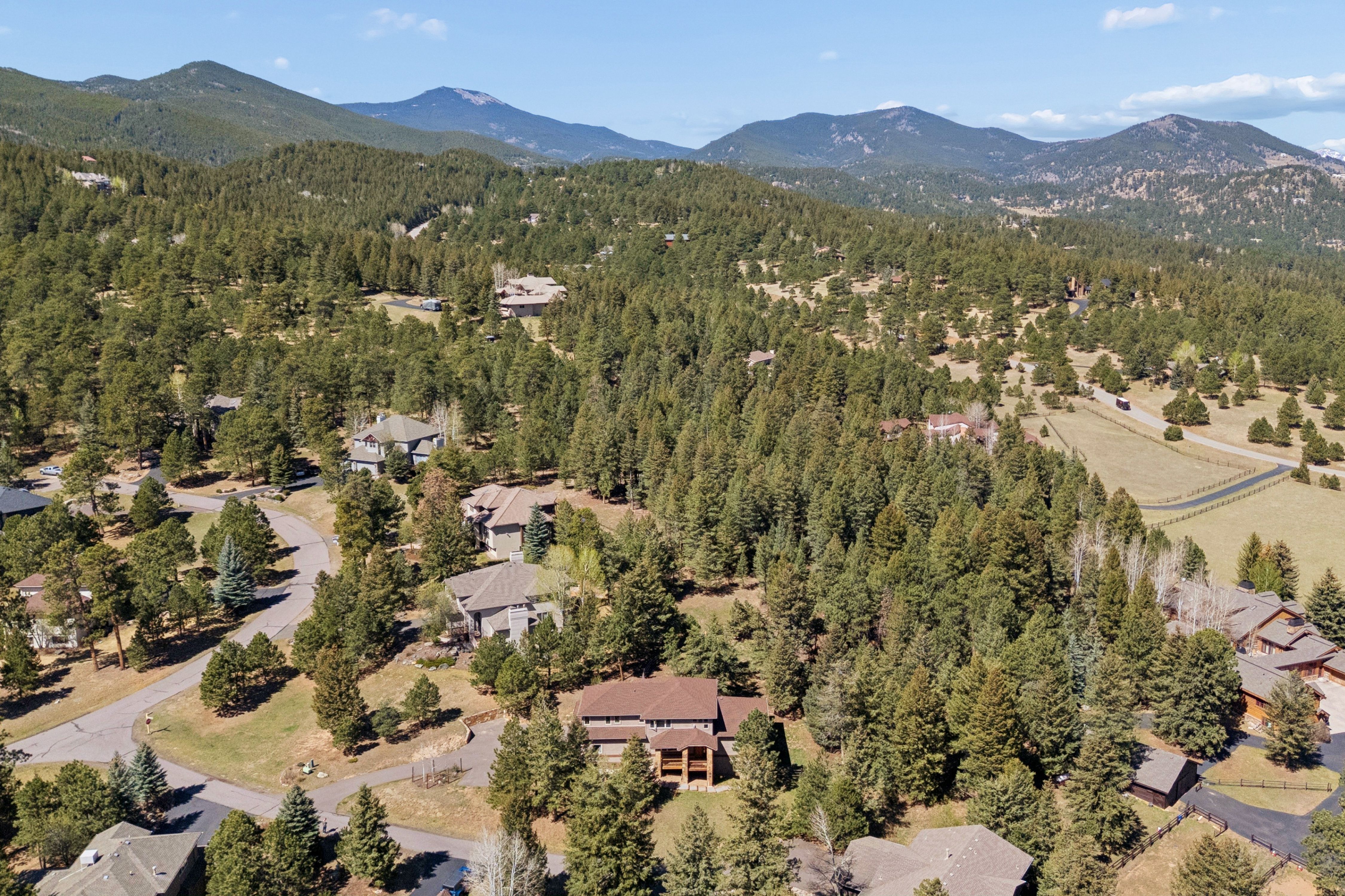  Comfort, Versatility & Evergreen Living - 物件實景