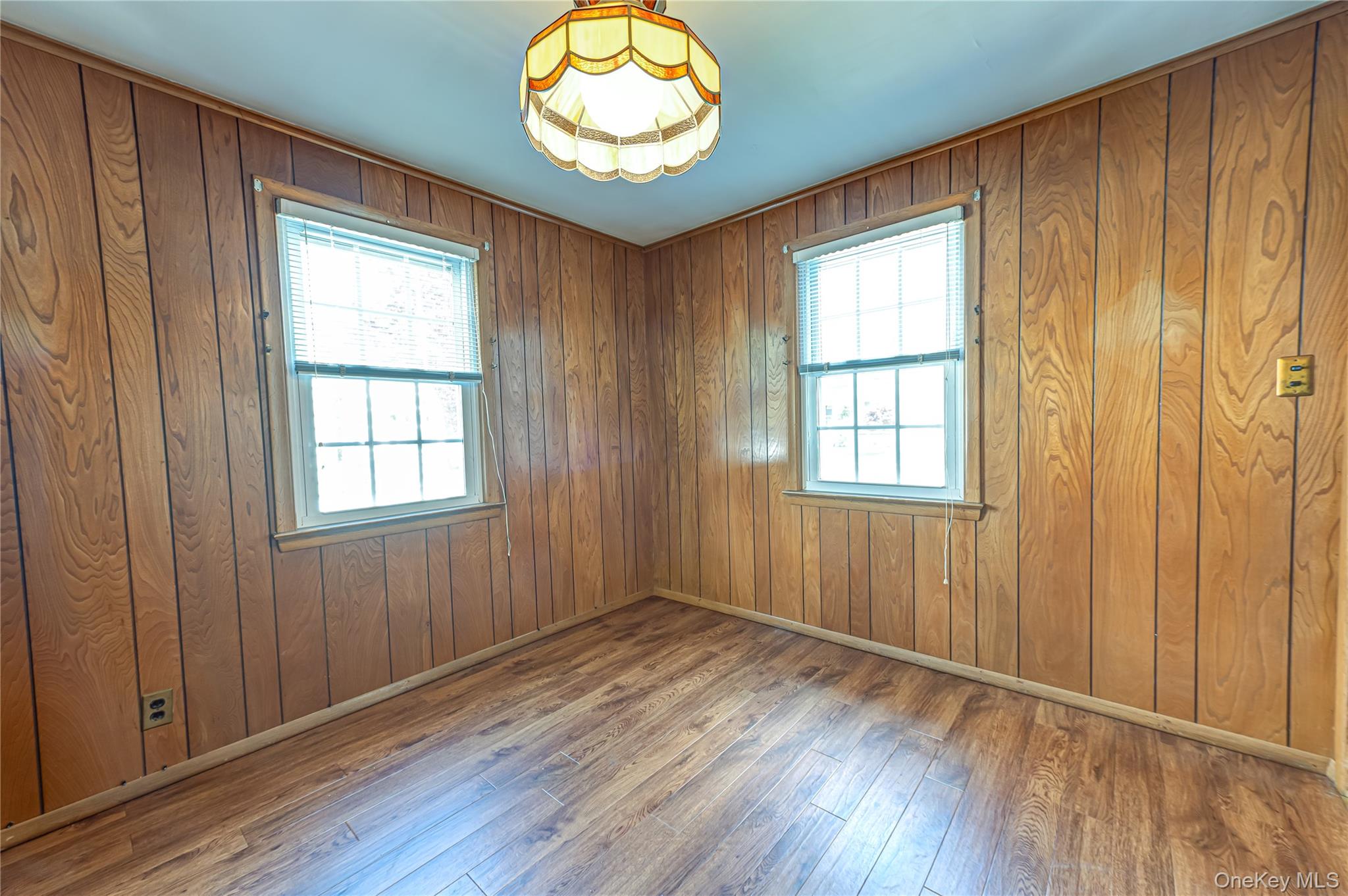  375 Latham Road, Mineola, NY, 11501 - 物件實景