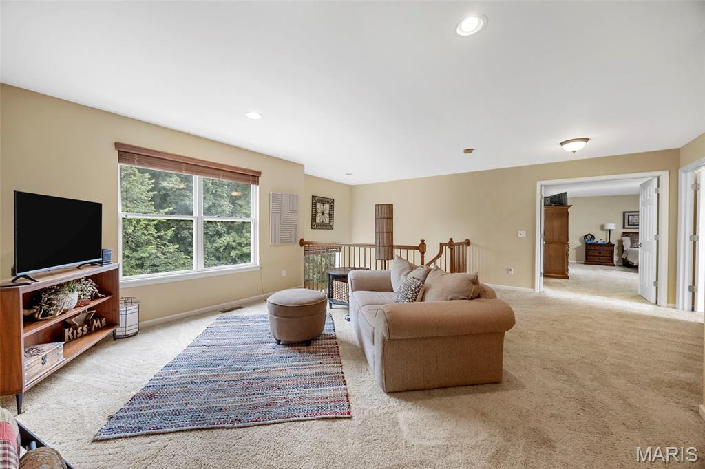 Wentzville, Missouri, 63385, United States, 4 Bedrooms Bedrooms, ,3 BathroomsBathrooms,Residential,For Sale,1991538