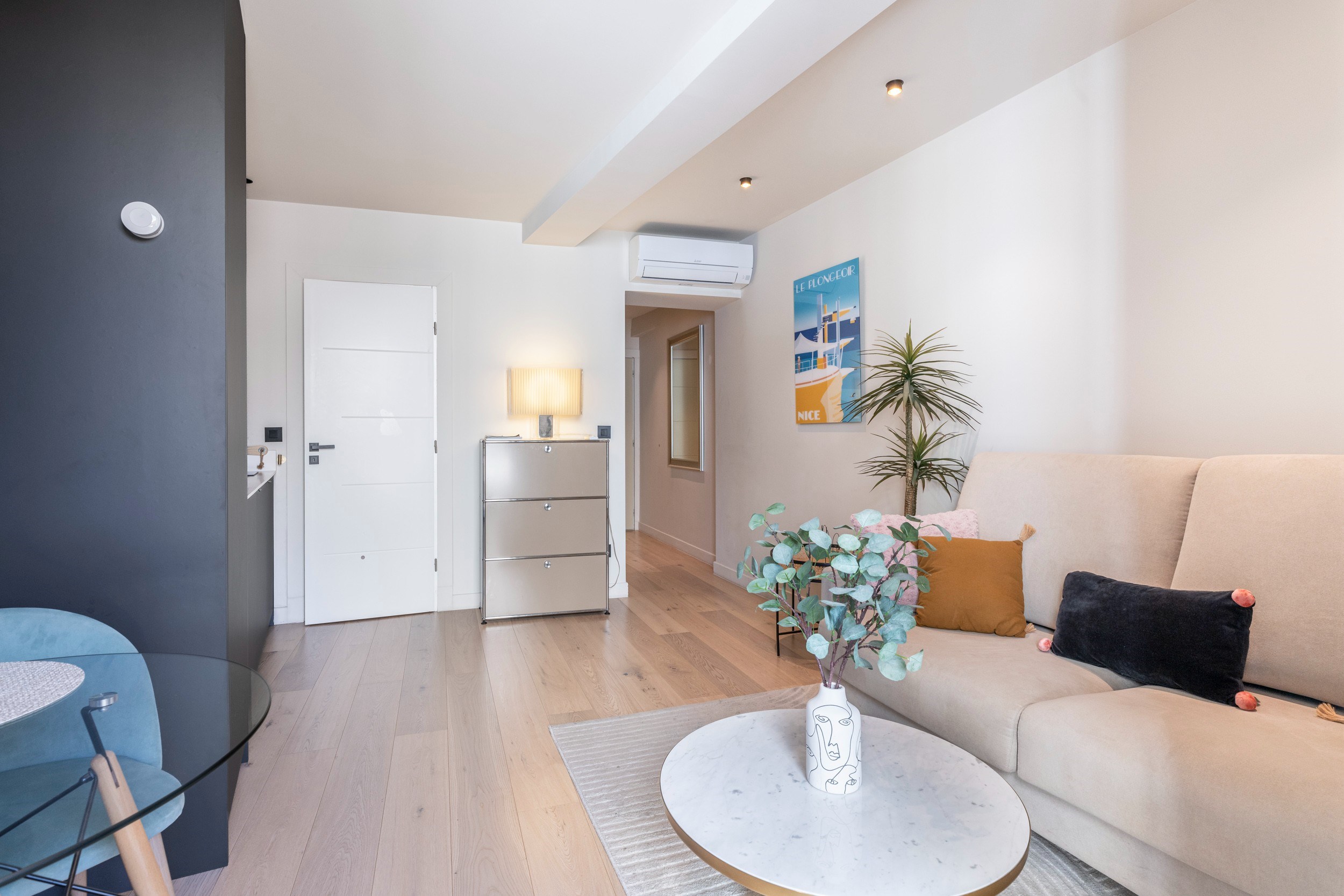  Studio apartment with sleeping area in Nice Carré d