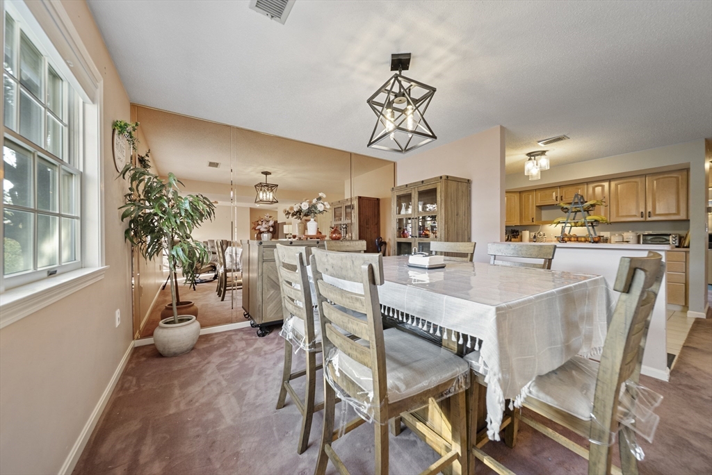 Salem, Massachusetts, 01970, United States, 3 Bedrooms Bedrooms, ,3 BathroomsBathrooms,Residential,For Sale,1990420