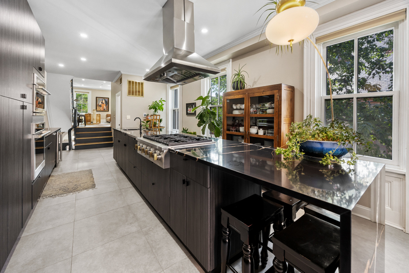 Philadelphia, Pennsylvania, 19130, United States, 5 Bedrooms Bedrooms, ,6 BathroomsBathrooms,Residential,For Sale,1977260