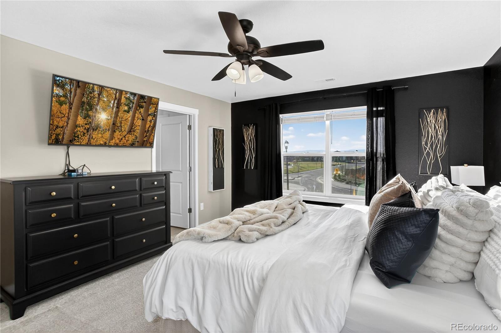 Thornton, Colorado, 80602, United States, 5 Bedrooms Bedrooms, ,3 BathroomsBathrooms,Residential,For Sale,1993257