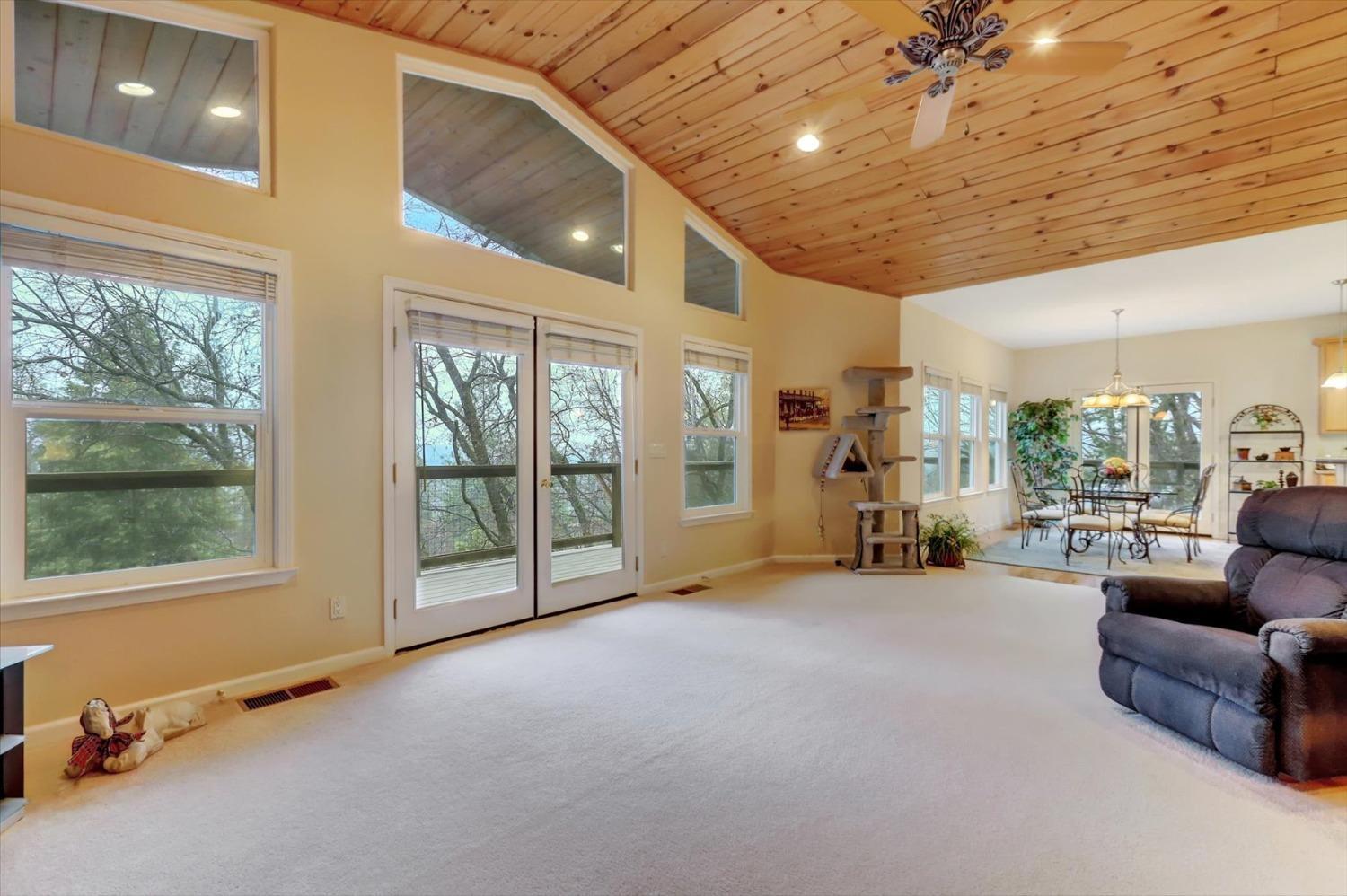 Grass Valley, California, 95949, United States, 3 Bedrooms Bedrooms, ,2 BathroomsBathrooms,Residential,For Sale,1707407