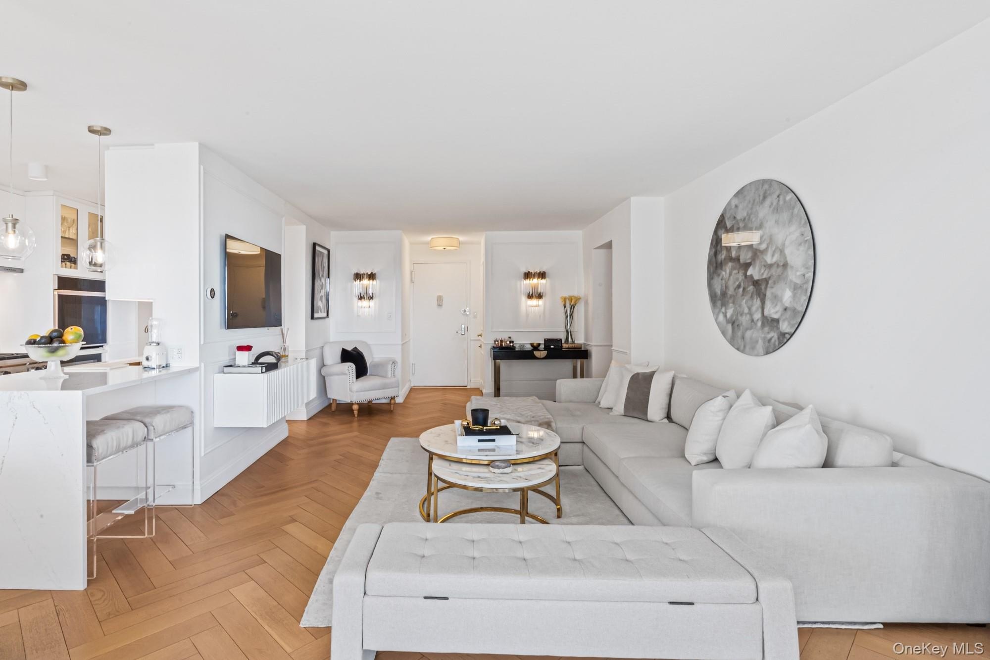 Bayside, New York, 11360, United States, 3 Bedrooms Bedrooms, ,2 BathroomsBathrooms,Residential,For Sale,2048394