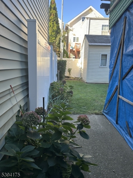 Newark City, New Jersey, 07105-3781, United States, 8 Bedrooms Bedrooms, ,Residential,For Sale,1988616