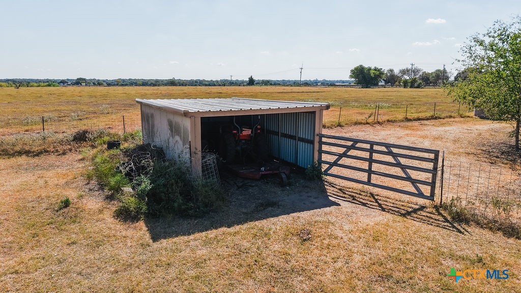 Yoakum, Texas, 77995, United States, 4 Bedrooms Bedrooms, ,3 BathroomsBathrooms,Residential,For Sale,1958998