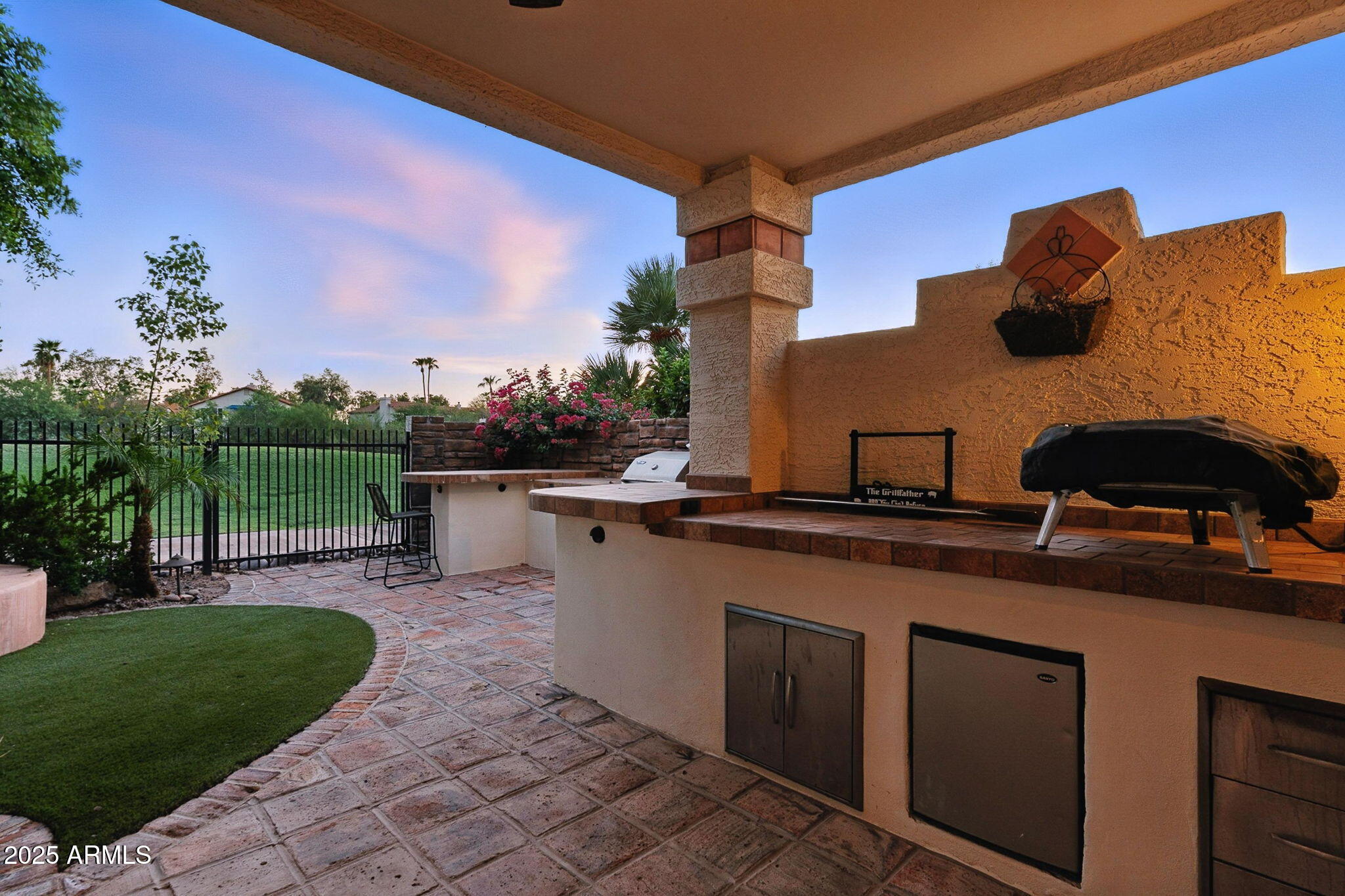 Phoenix, Arizona, 85044, United States, 3 Bedrooms Bedrooms, ,Residential,For Sale,1966259