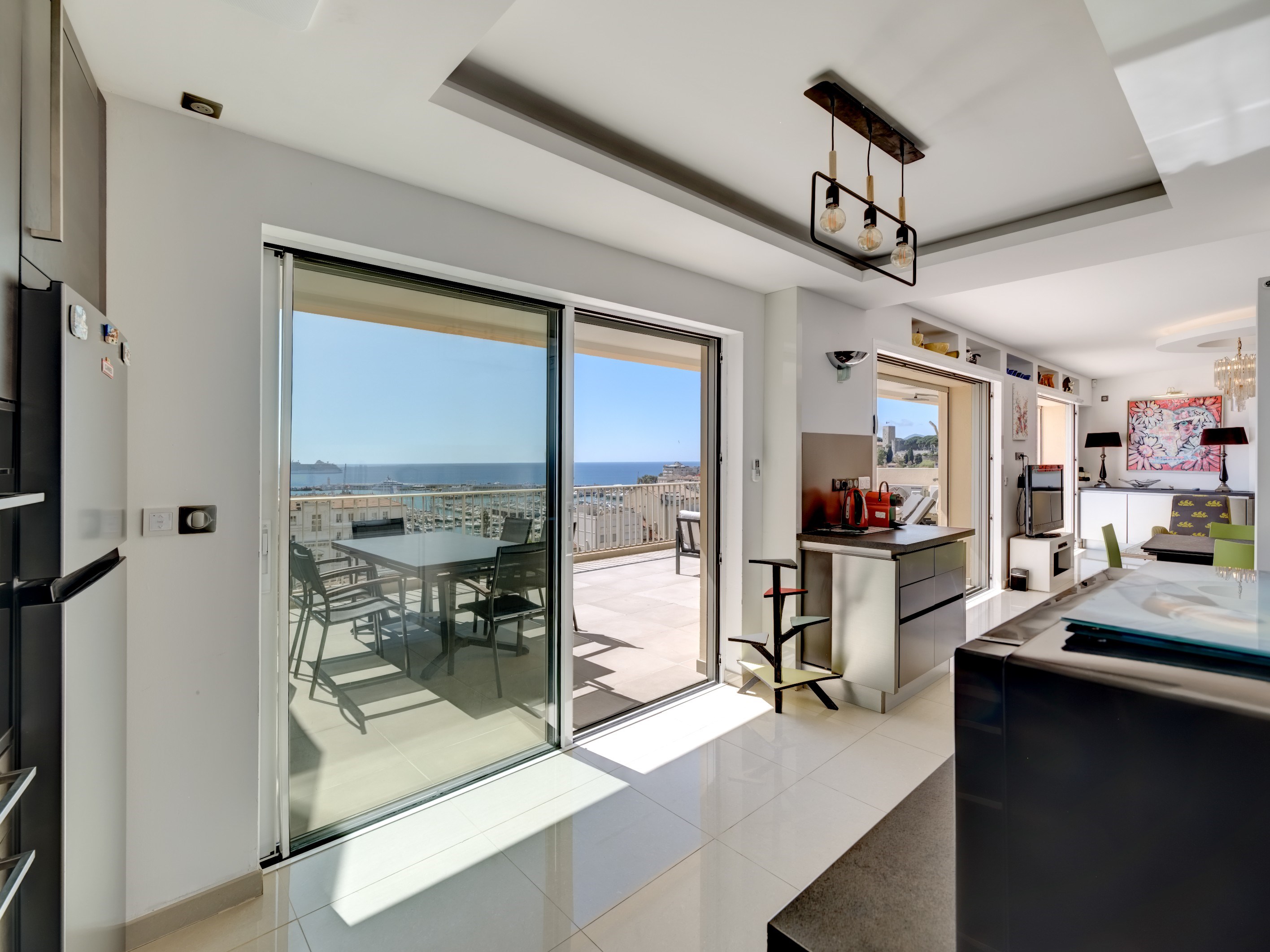  Cannes Forville top floor apartment with 40 sqm terrace panoramic sea views nea… - 物件實景