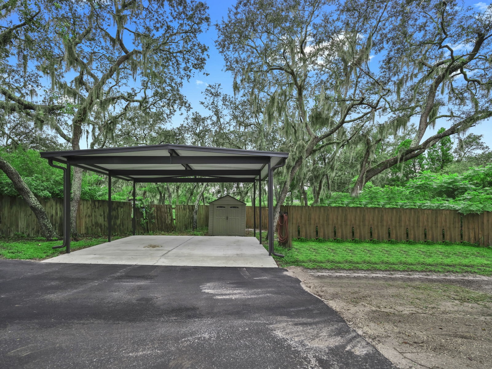Wimauma, Florida, 33598, United States, 3 Bedrooms Bedrooms, ,2 BathroomsBathrooms,Residential,For Sale,1943495