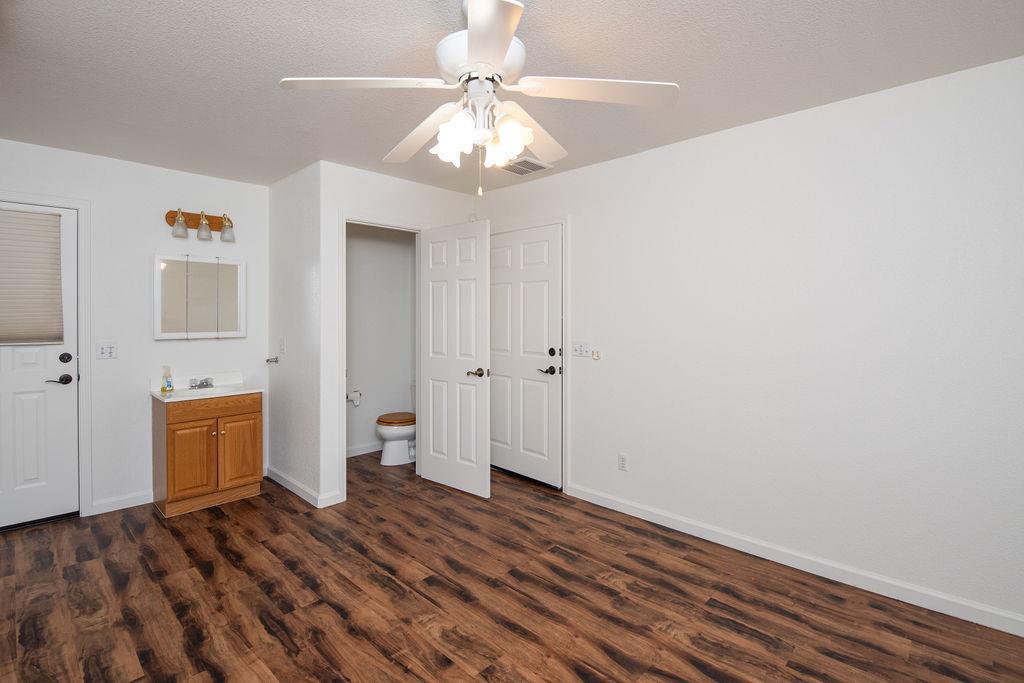 Oakdale, California, 95361, United States, 2 Bedrooms Bedrooms, ,3 BathroomsBathrooms,Residential,For Sale,1978297