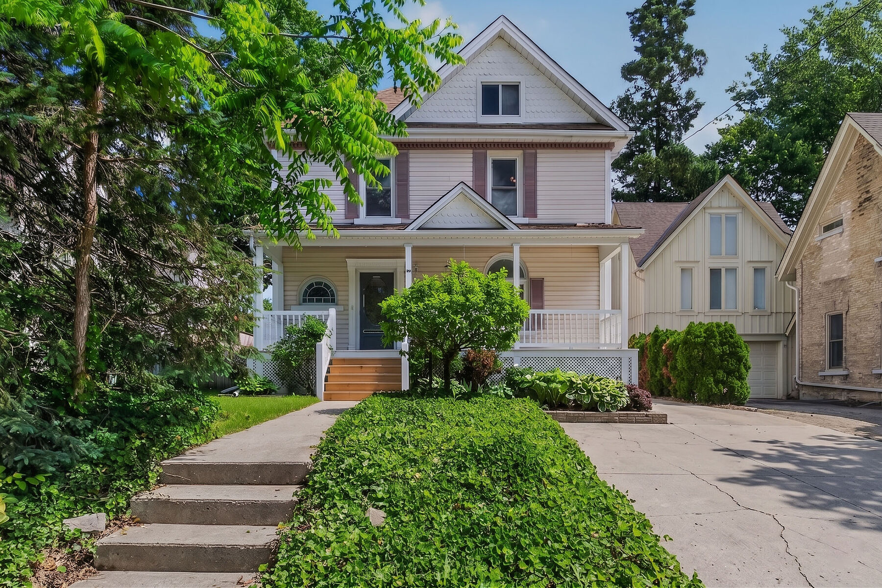  Classic Stratford Home - 物件實景