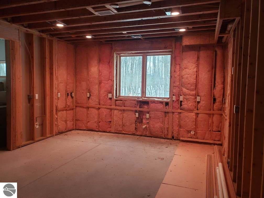 Traverse City, Michigan, 49685, United States, 3 Bedrooms Bedrooms, ,3 BathroomsBathrooms,Residential,For Sale,1940396