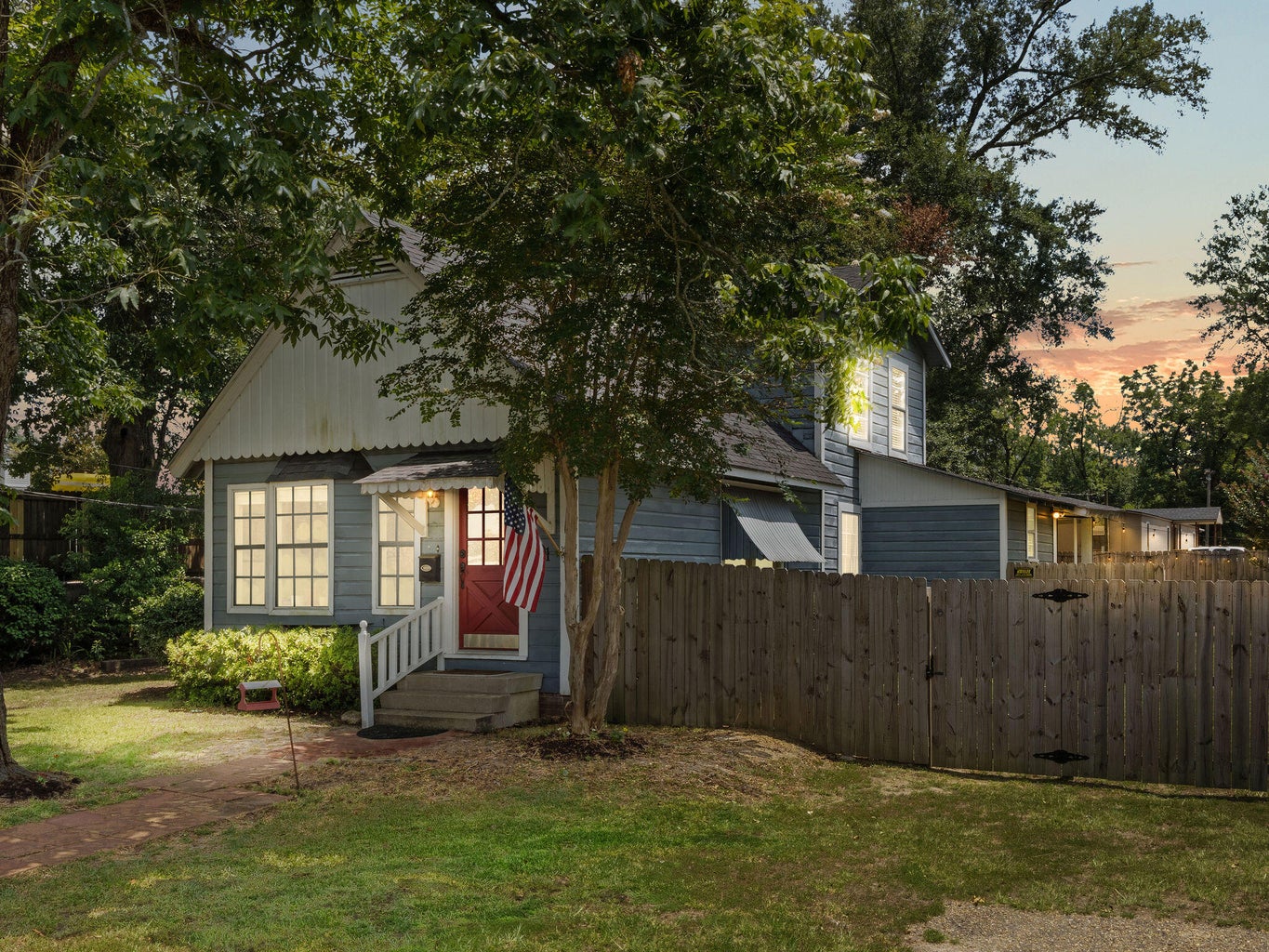 Magnolia St, Deridder, LA 70634