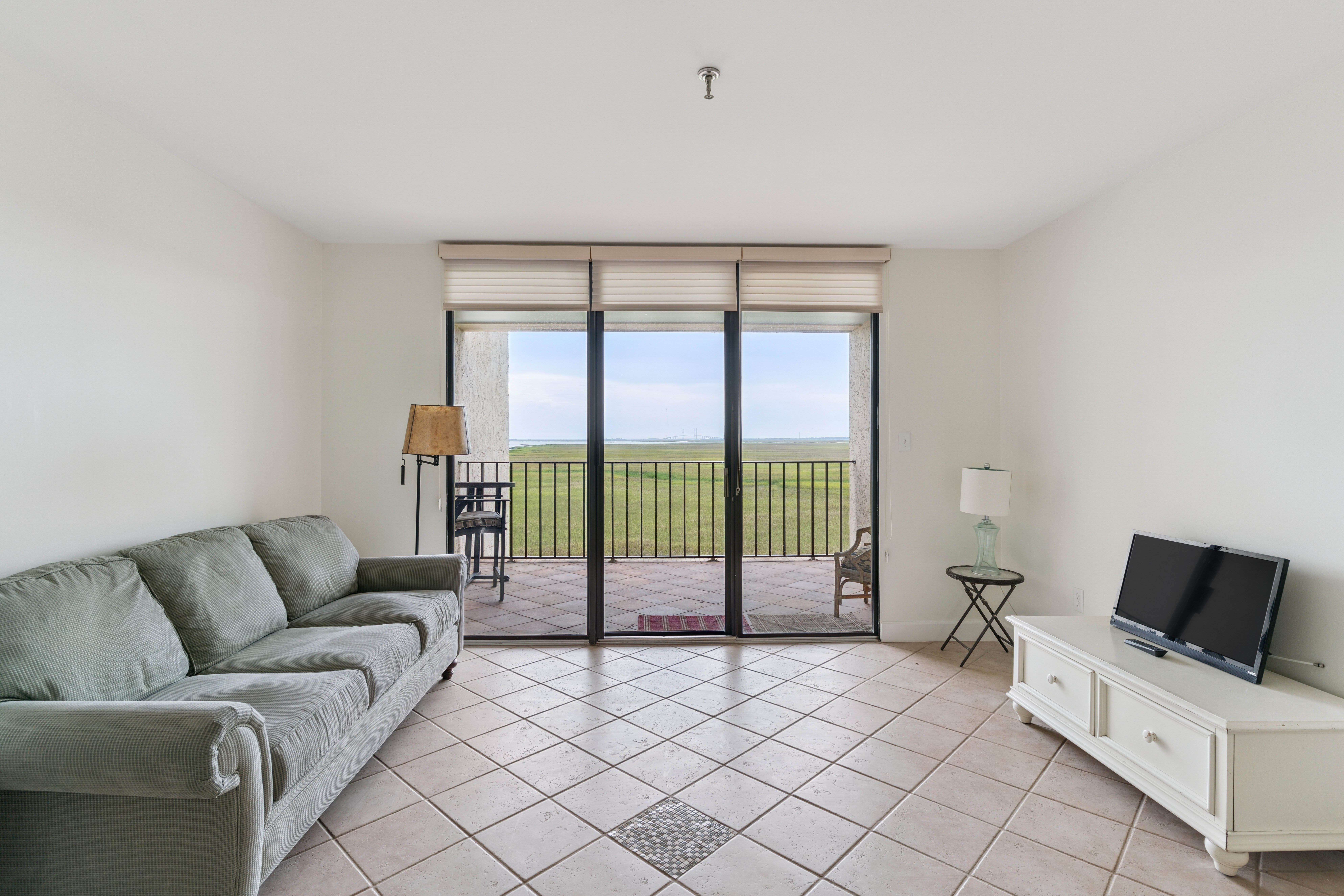  1 Marina Drive #308 A & B - 物件實景
