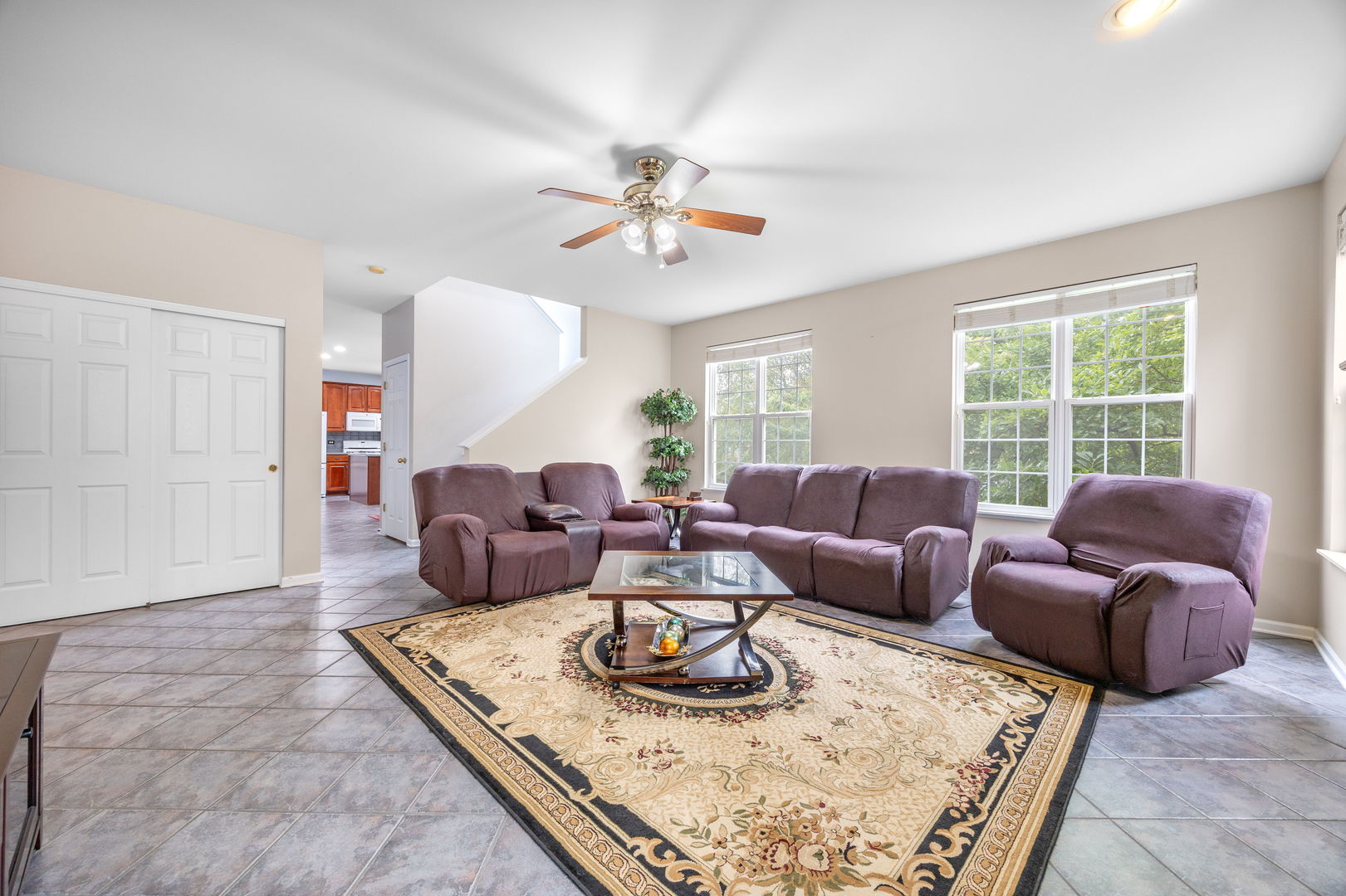 Aurora, Illinois, 60503, United States, 4 Bedrooms Bedrooms, ,4 BathroomsBathrooms,Residential,For Sale,1996051