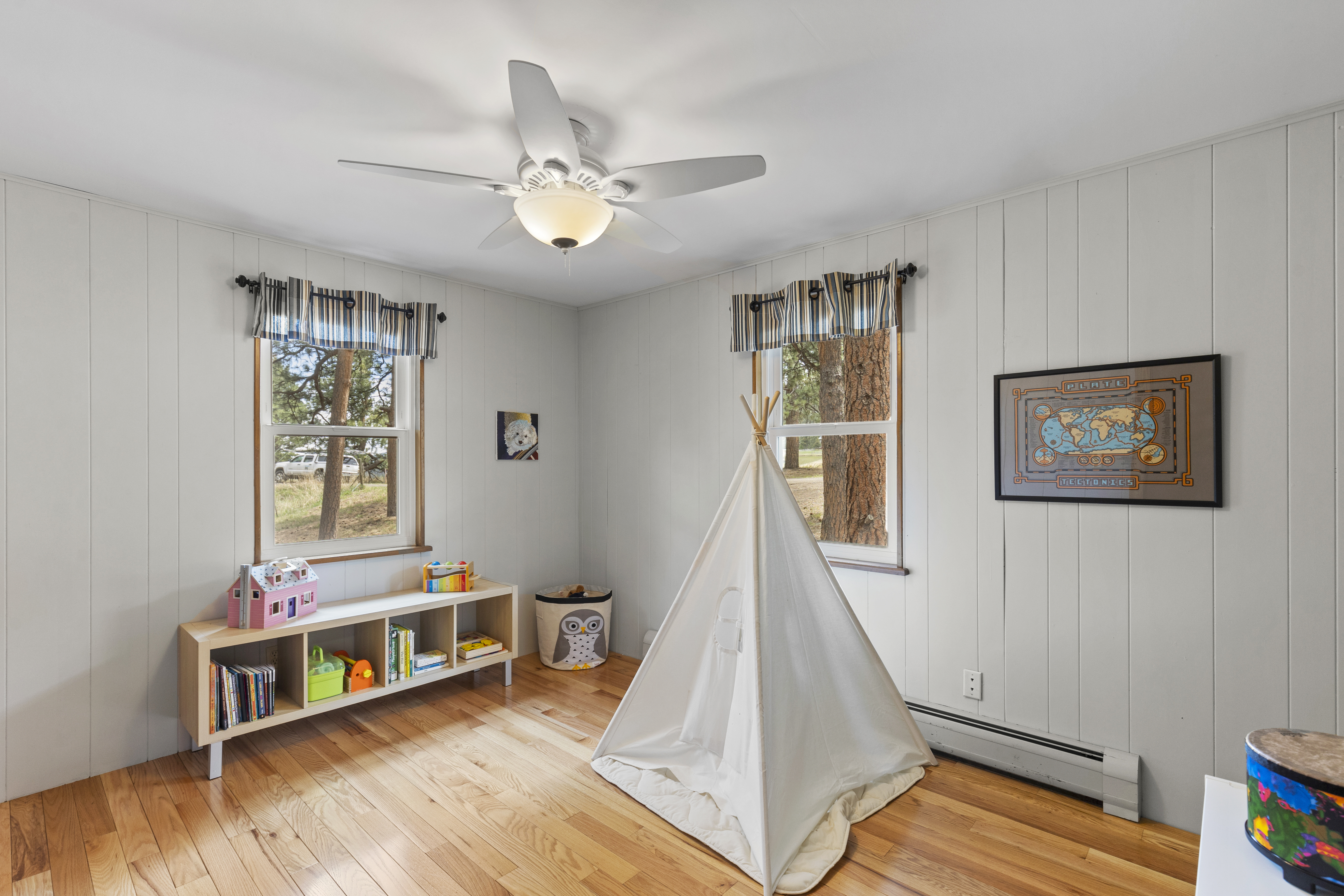  Charming Indian Hills Home on a Rare 1.6-Acre Lot - 物件實景