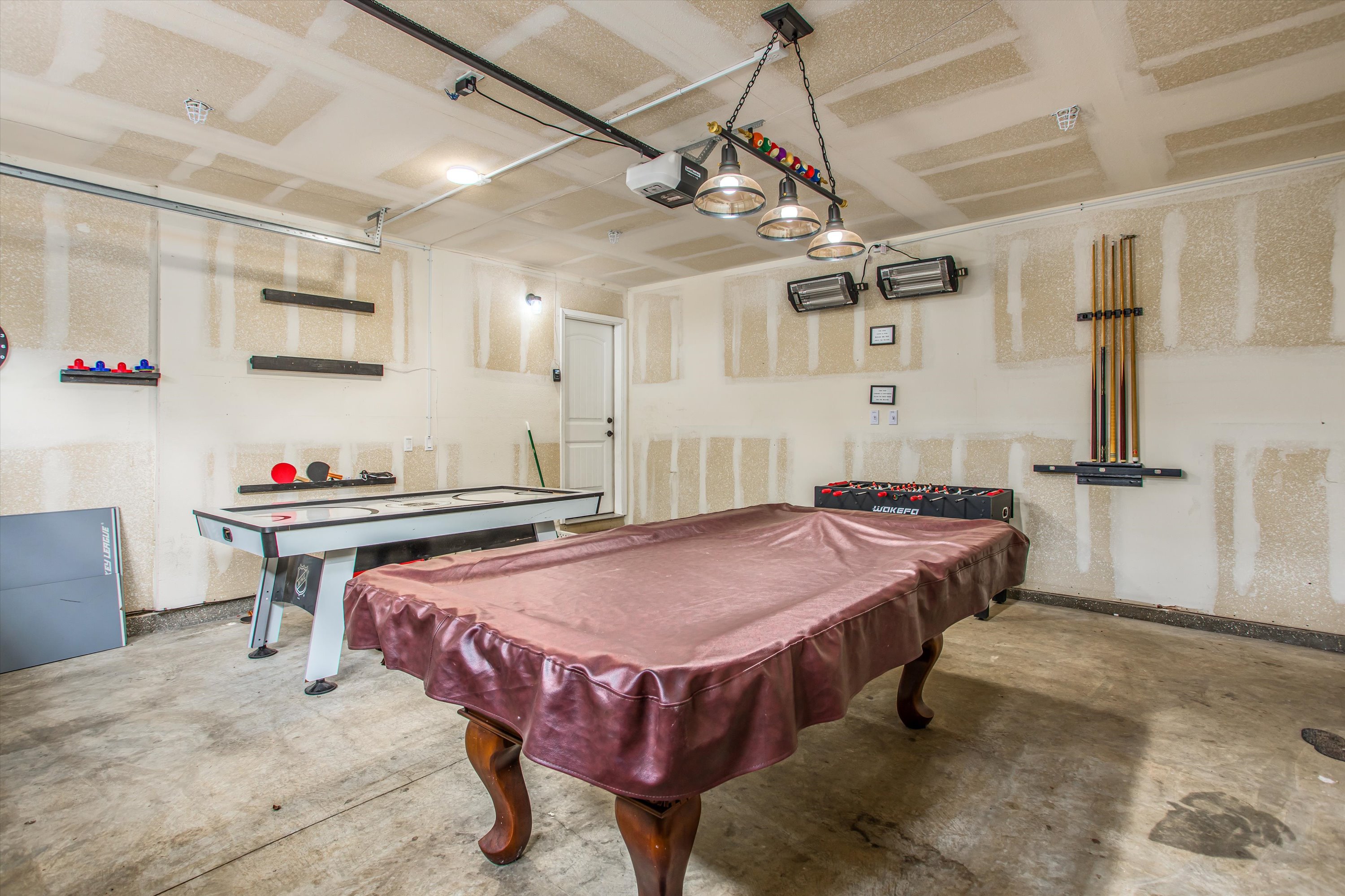 Sugarloaf, California, 92386, United States, 4 Bedrooms Bedrooms, ,2 BathroomsBathrooms,Residential,For Sale,1848559