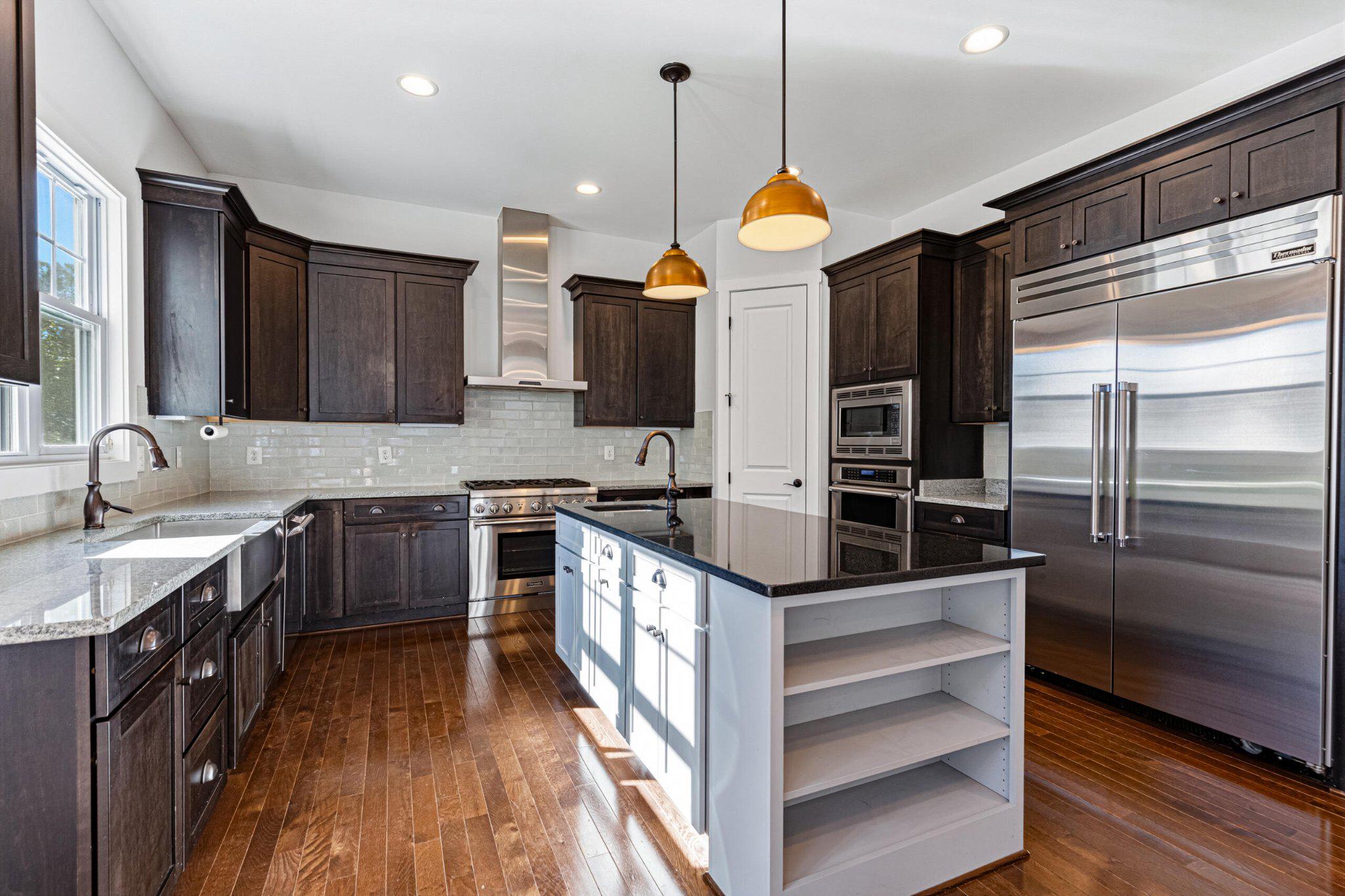  1404 Cottage Street SW, Vienna, VA, 22180 - 物件實景