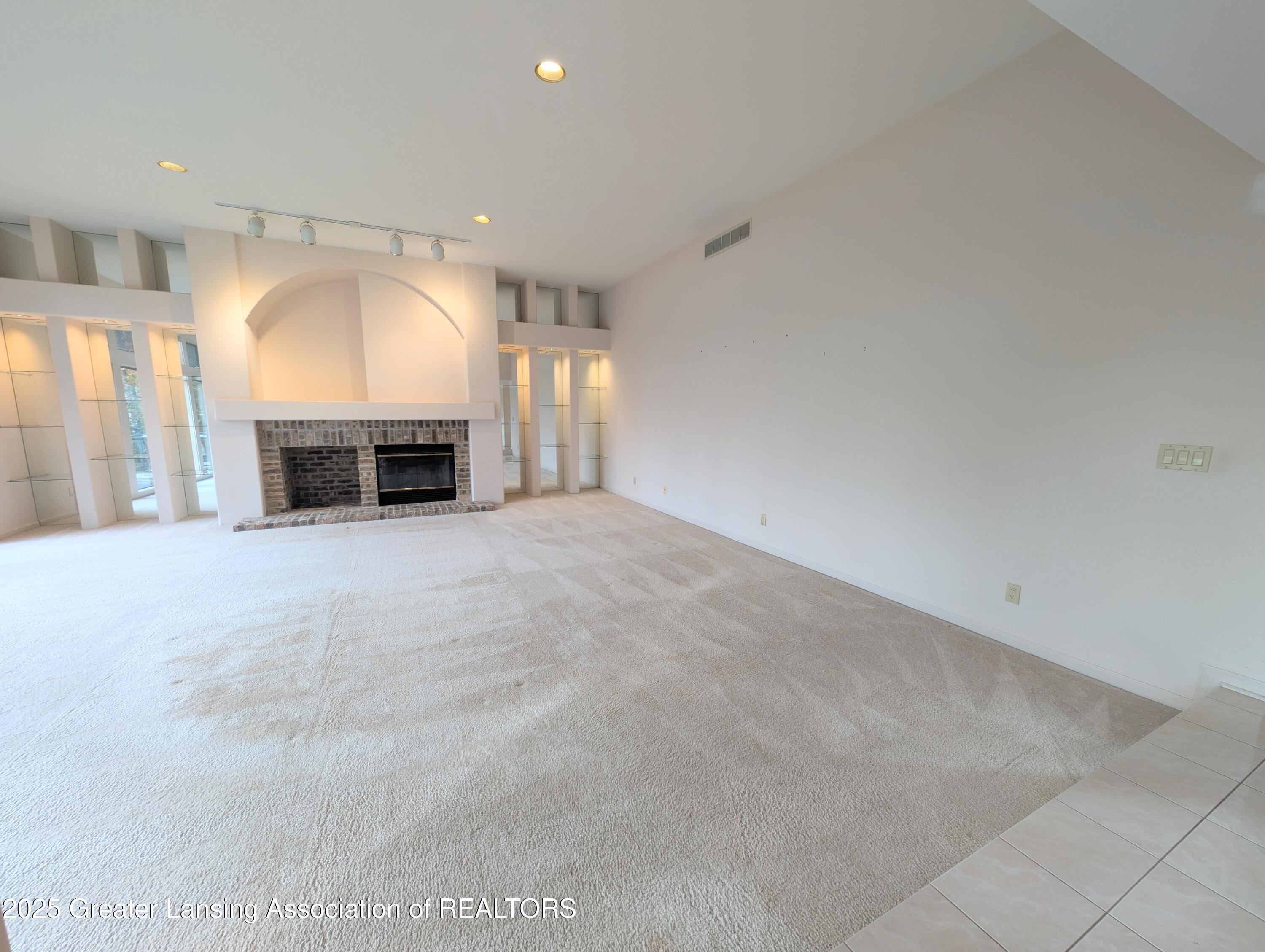 Haslett, Michigan, 48840, United States, 4 Bedrooms Bedrooms, ,4 BathroomsBathrooms,Residential,For Sale,1988994