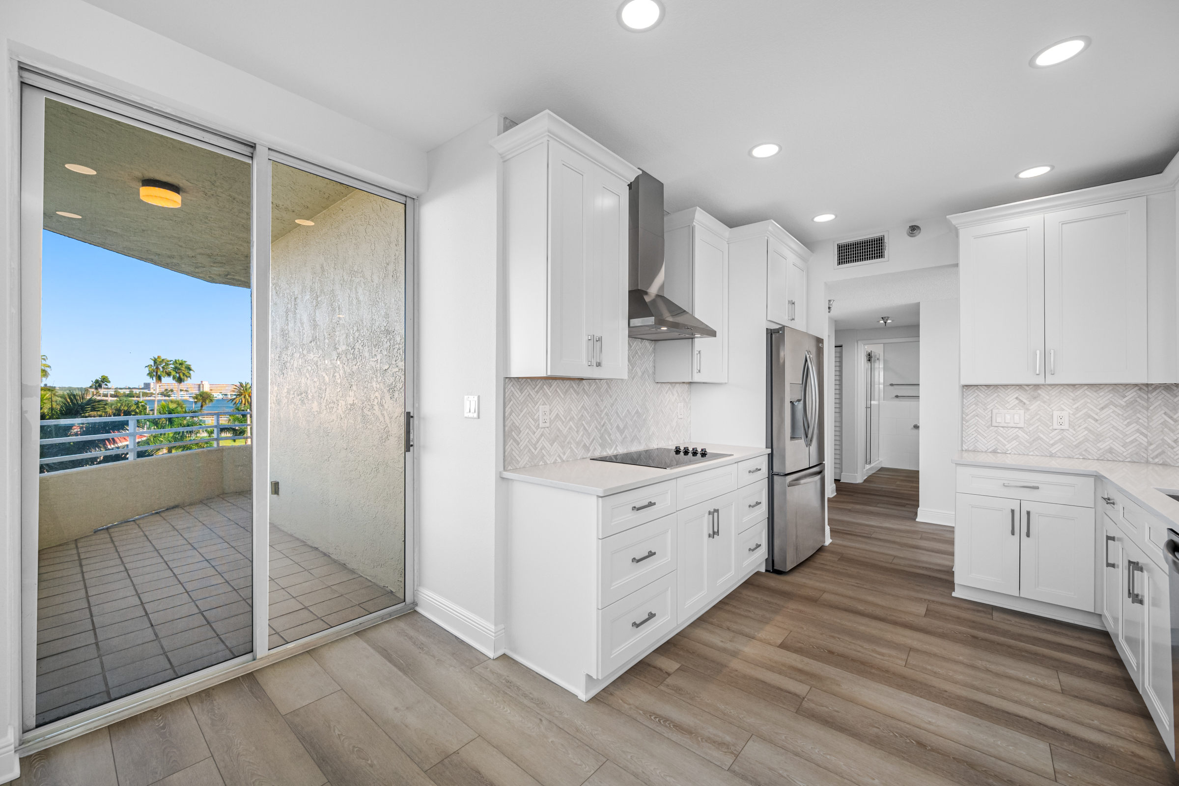 South Pasadena, Florida, 33707, United States, 2 Bedrooms Bedrooms, ,2 BathroomsBathrooms,Residential,For Sale,1987070