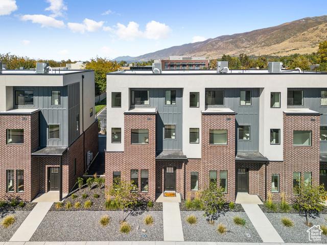 Bountiful, Utah, 84010, United States, 2 Bedrooms Bedrooms, ,4 BathroomsBathrooms,Residential,For Sale,1978609