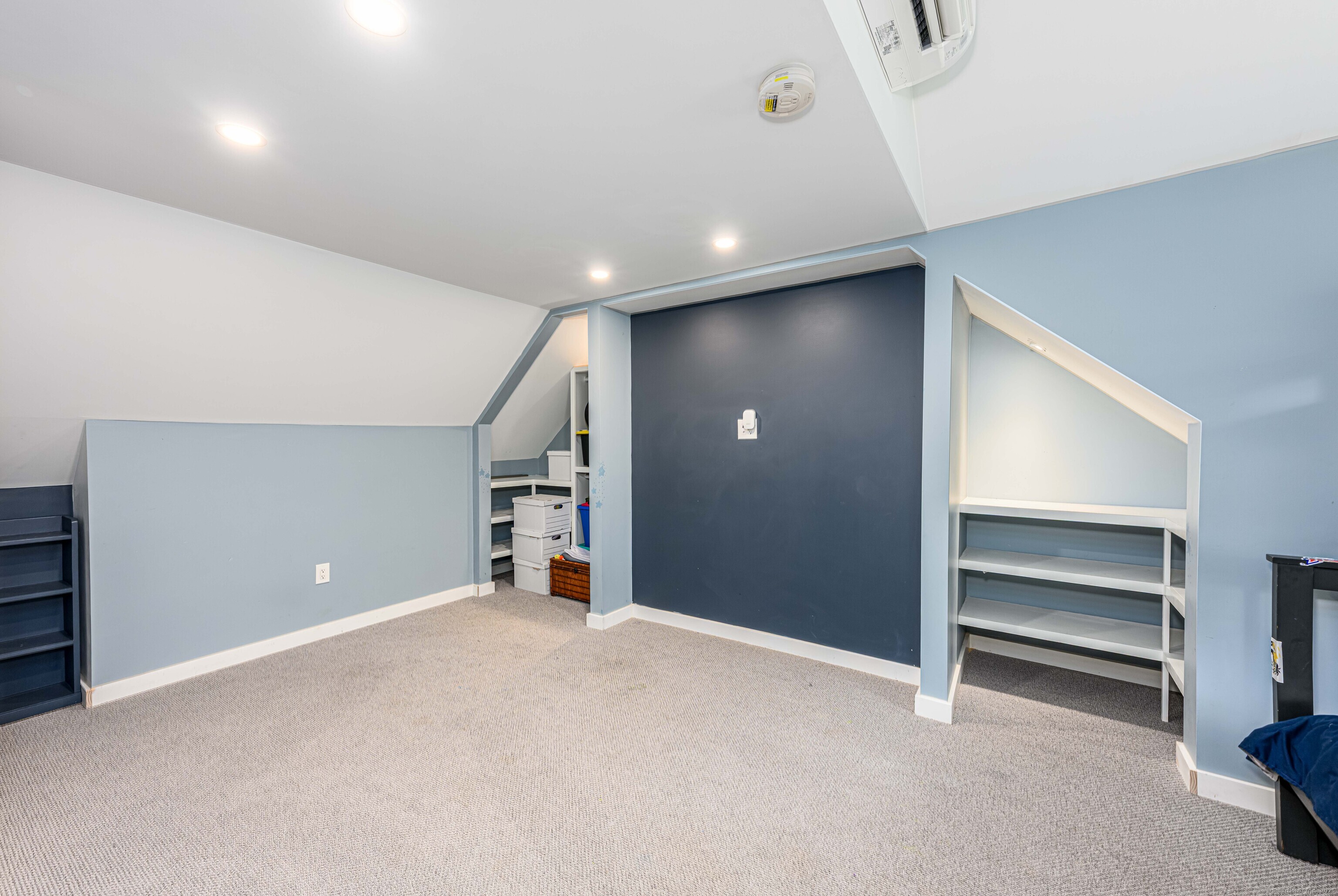 Bethany, Connecticut, 06524, United States, 4 Bedrooms Bedrooms, ,4 BathroomsBathrooms,Residential,For Sale,1911877