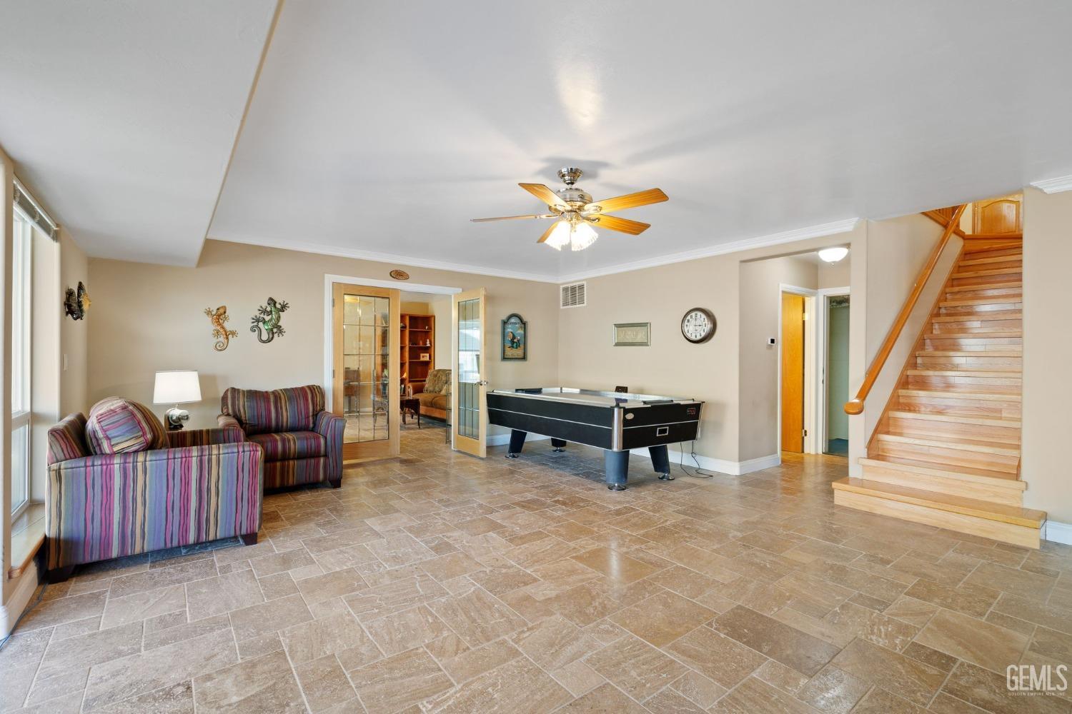 Kernville, California, 93238, United States, 4 Bedrooms Bedrooms, ,3 BathroomsBathrooms,Residential,For Sale,1941989