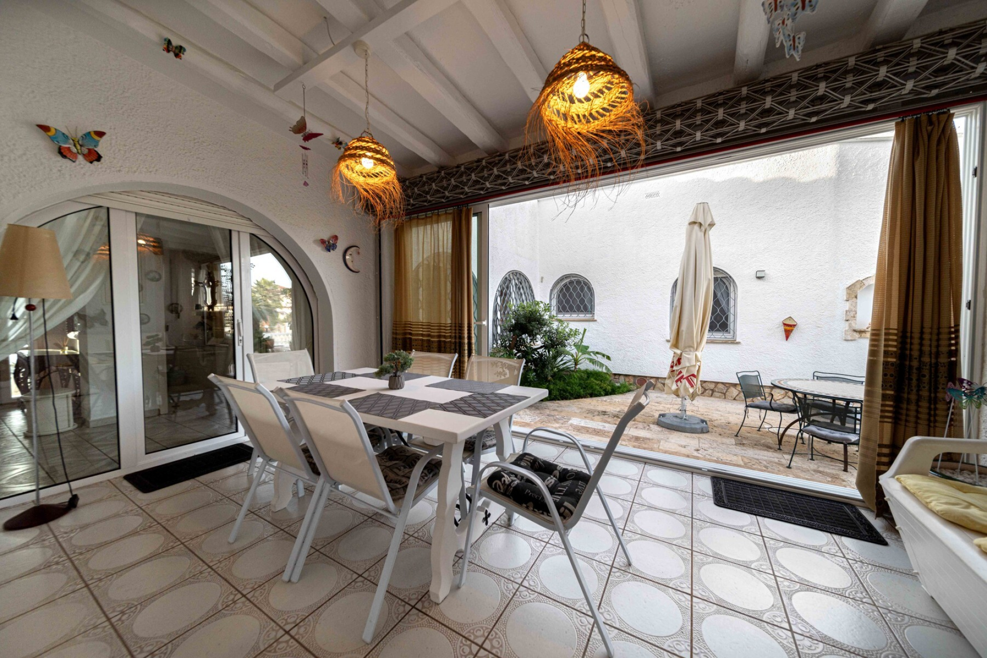  Villa with mooring in the wide channel (20 meters) and independent studio - 物件實景