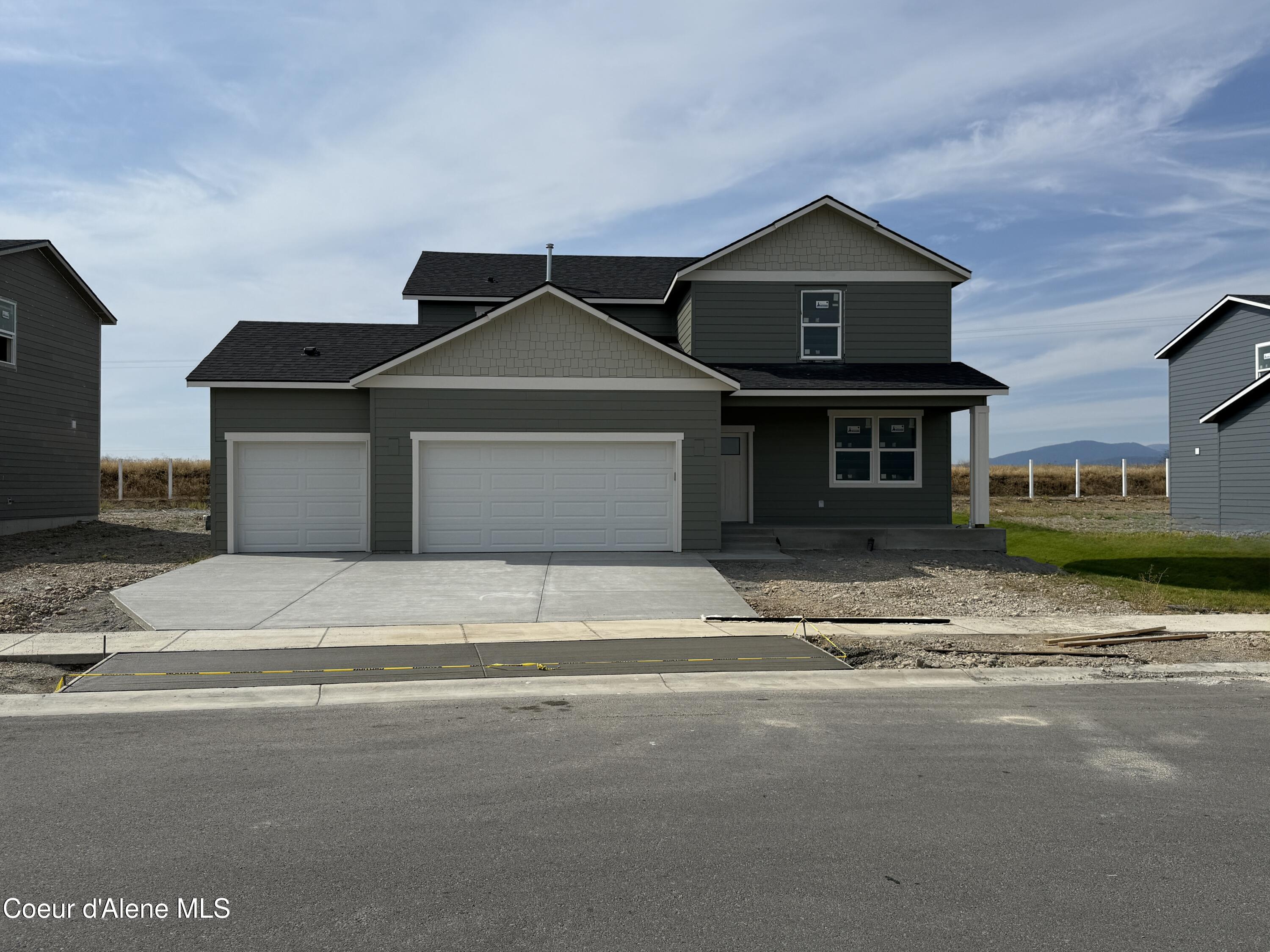 Post Falls, Idaho, 83854, United States, 4 Bedrooms Bedrooms, ,3 BathroomsBathrooms,Residential,For Sale,1914308