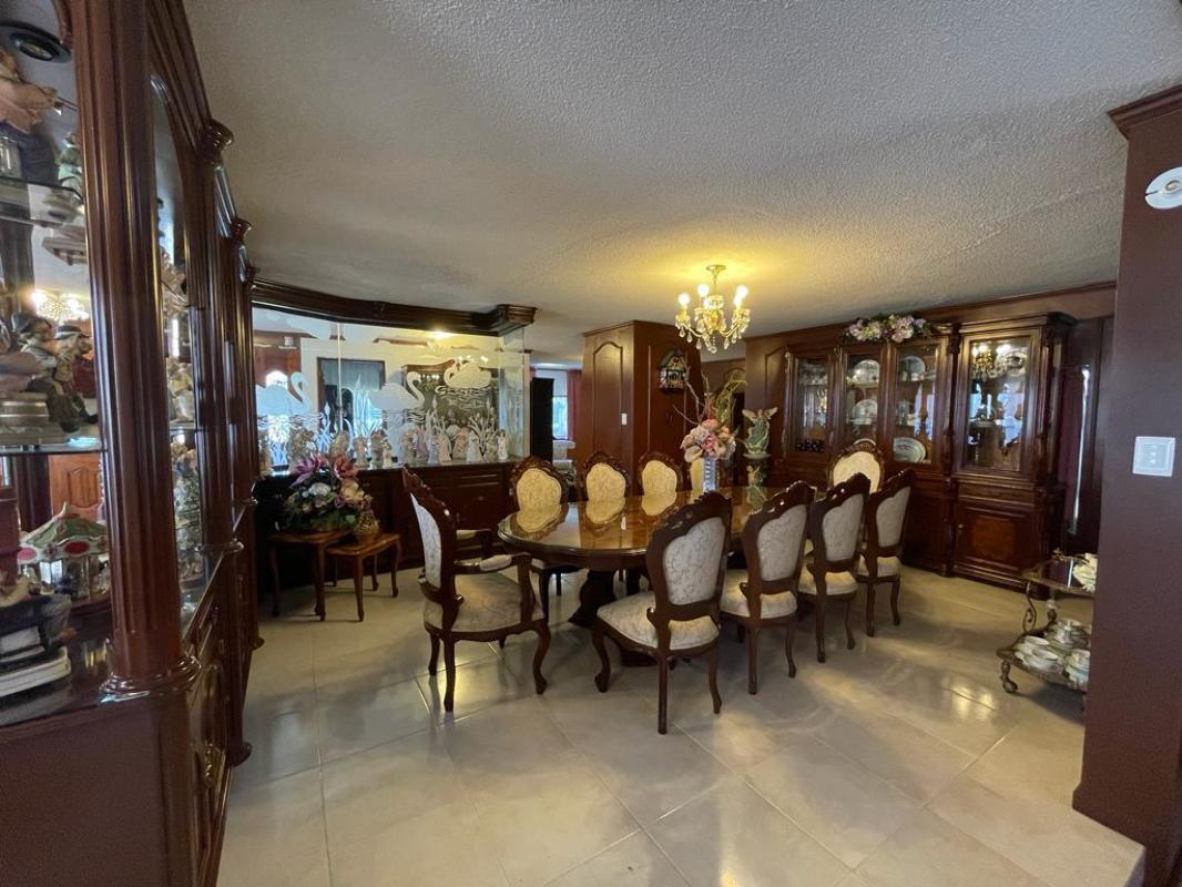Paseo Santa Ana, Metepec, Estado de México, 52172, Mexico, 3 Bedrooms Bedrooms, ,2 BathroomsBathrooms,Residential,For Sale,Paseo Santa Ana,1441331